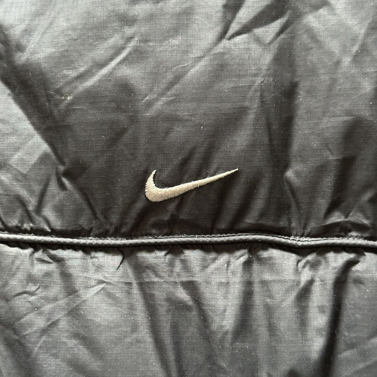 Nike vintage y2k nike black puffer jacket Size US XL / EU 56 / 4 - 2 Thumbnail