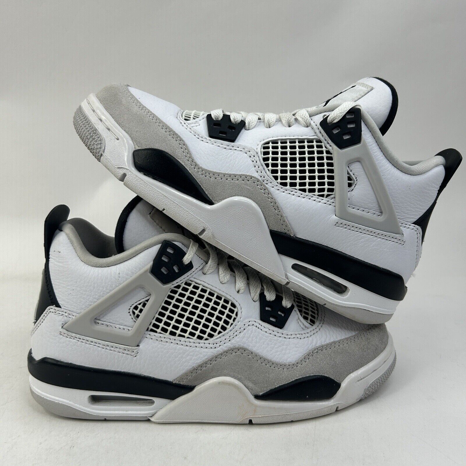 Nike Nike Air Jordan 4 Retro GS "Military Black" 2024 Size US 7 / IT 37 - 1 Thumbnail