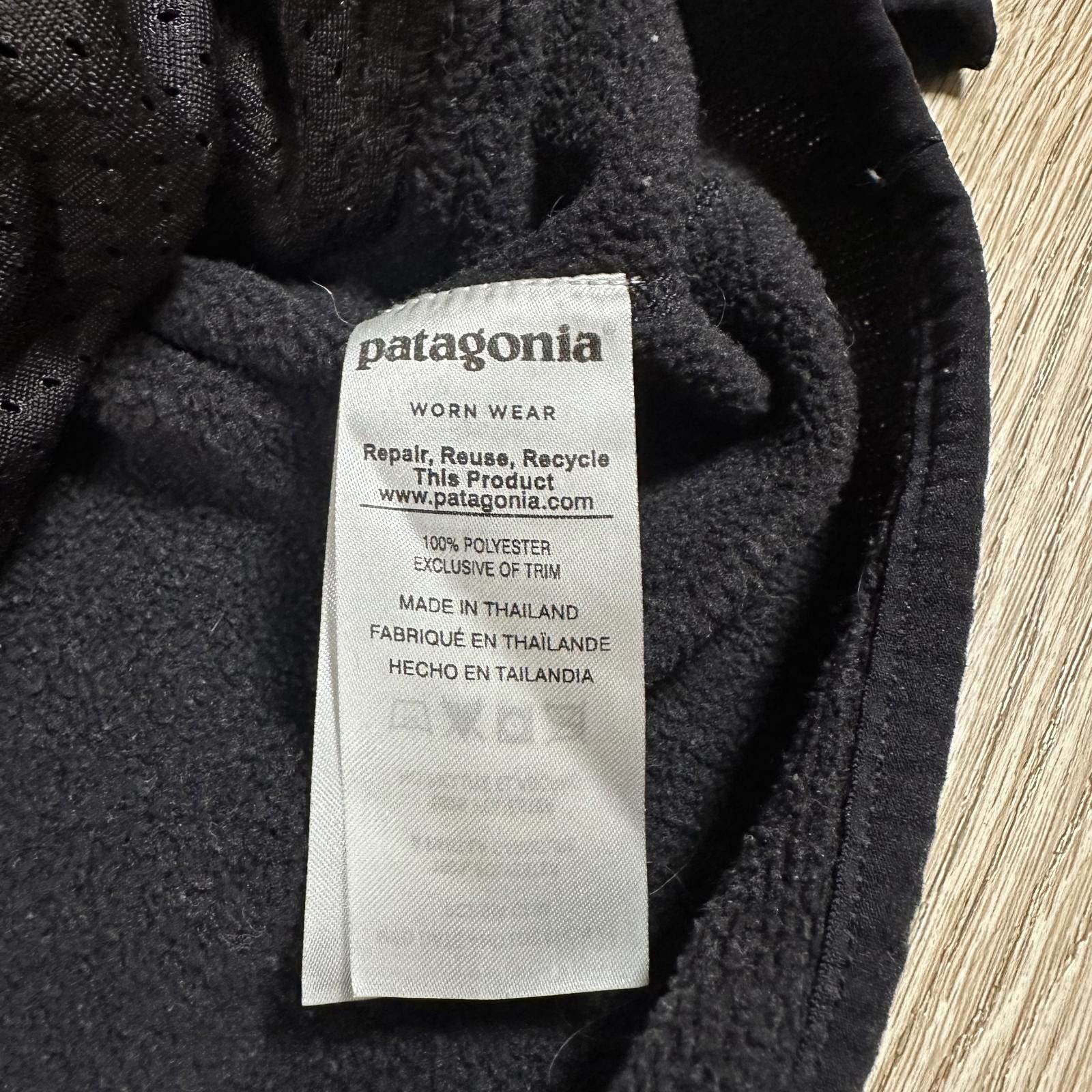 Patagonia Patagonia Womens Fleece Pullover Small Black Snap Button Size S / US 4 / IT 40 - 5 Thumbnail