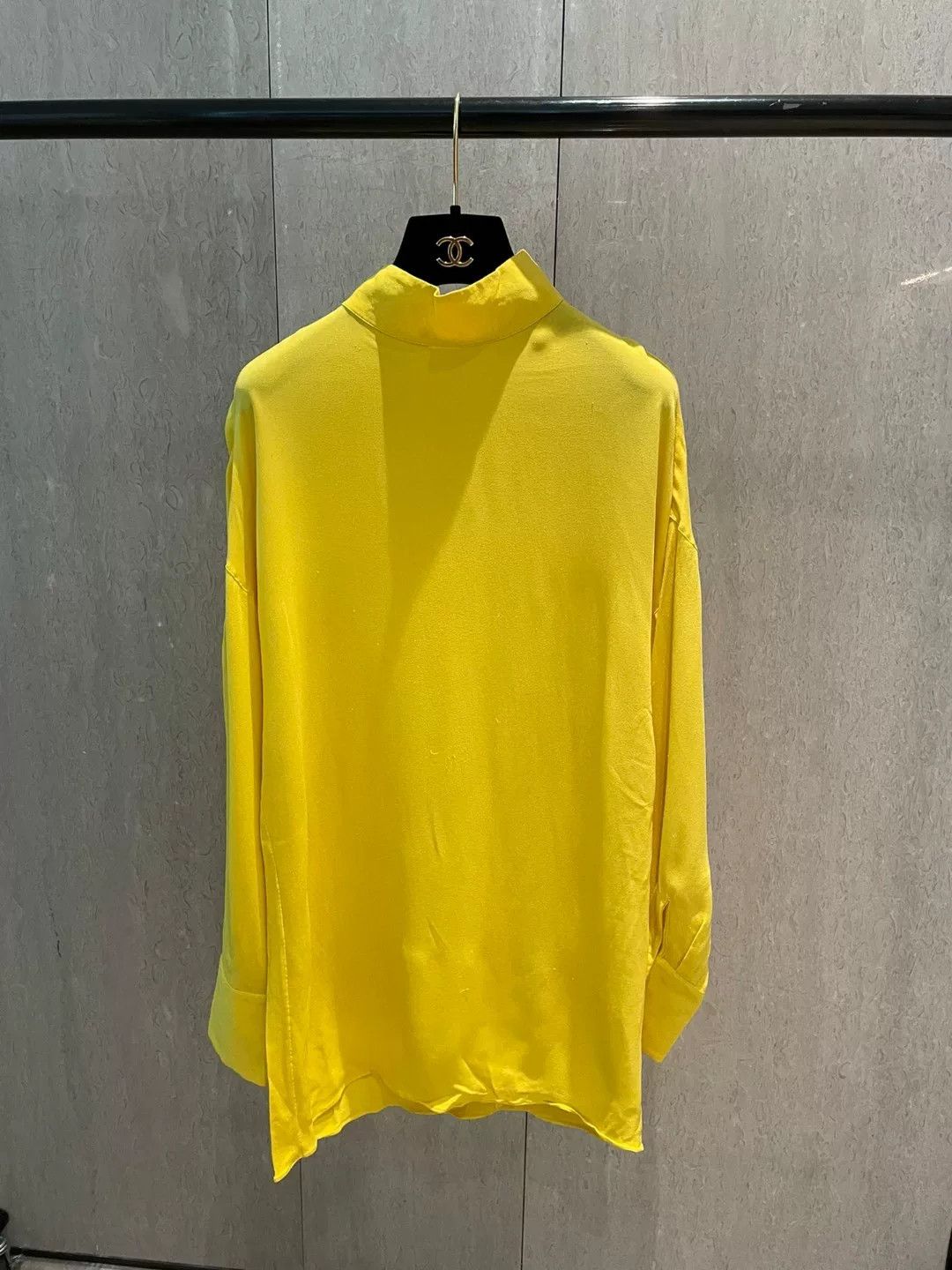 Valentino Valentino Yellow Turtleneck Top Size US S / EU 44-46 / 1 - 1 Thumbnail