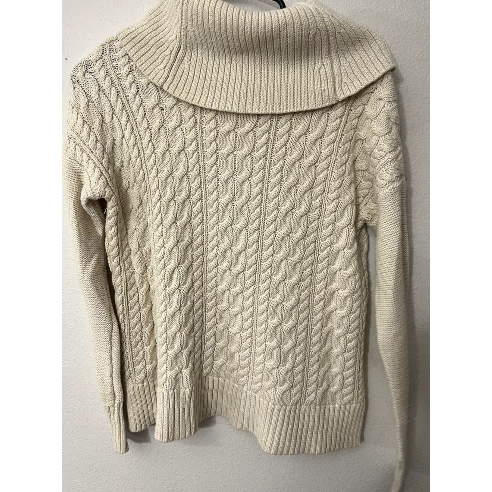 American Eagle Outfitters American Eagle Sweater Women’s S Ivory Cable-Knit Long Sleeve Turtleneck Casual Classic 90s Size S / US 4 / IT 40 - 3 Thumbnail