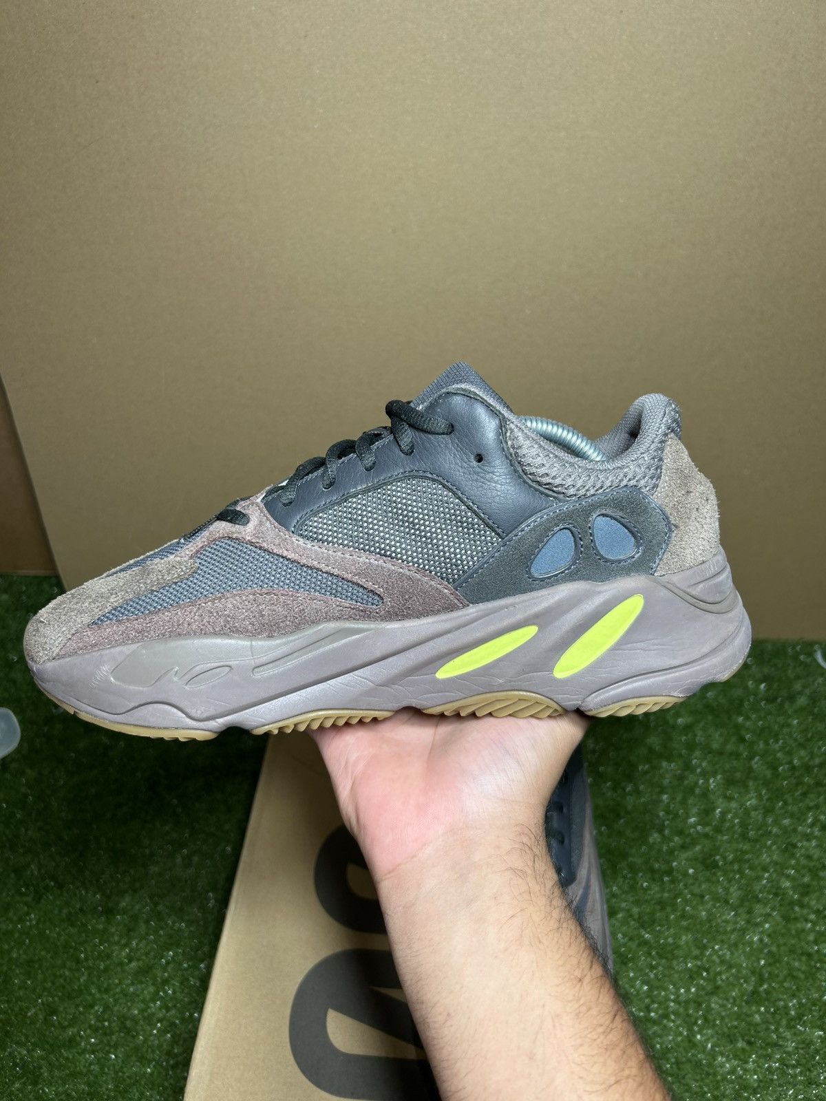 Adidas × Yeezy Yeezy 700 muave Size US 10 / EU 43 - 7 Thumbnail