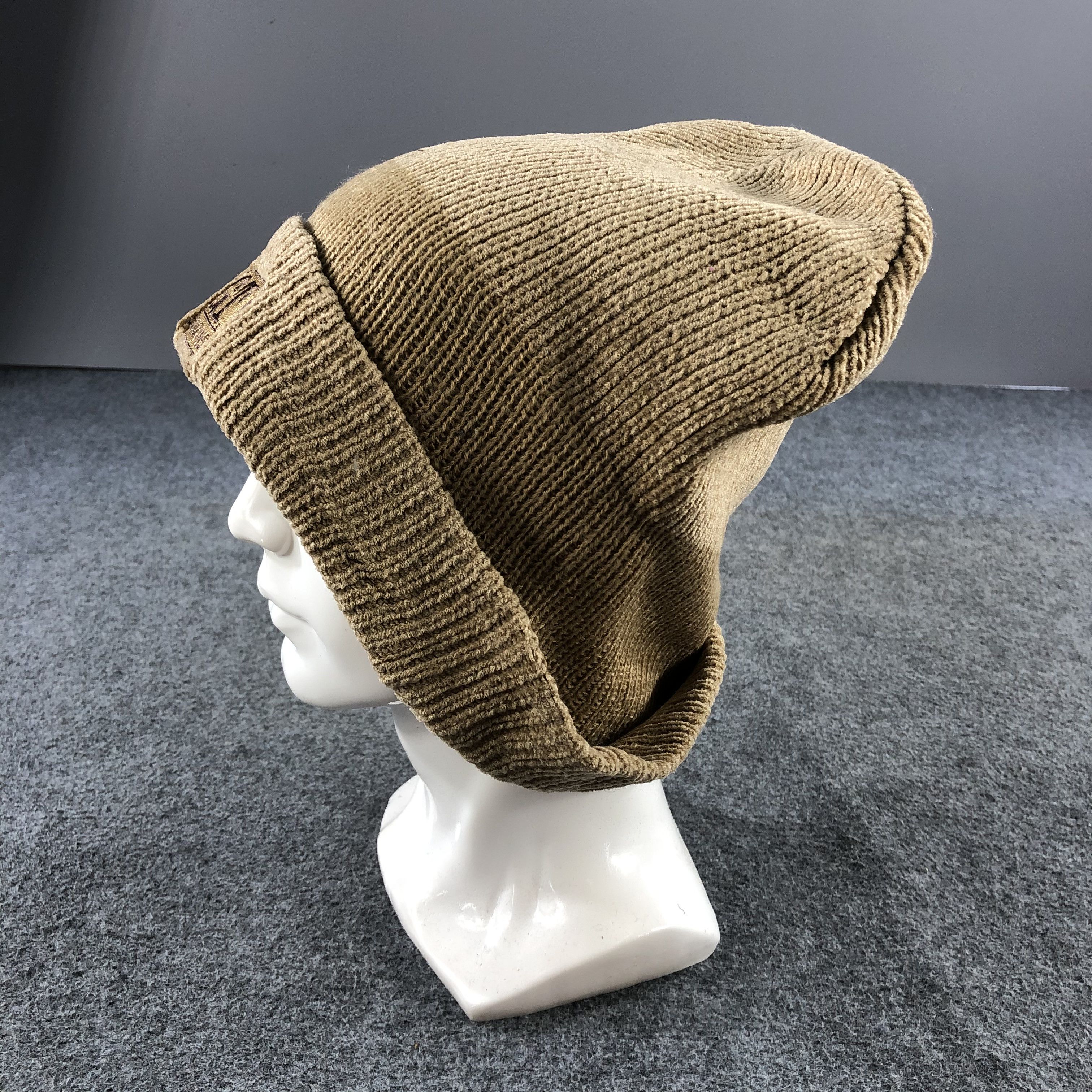Japanese Brand GT Hawkins Slouchy Beanie Snowcap Snow Hat B475 Size ONE SIZE - 2 Thumbnail