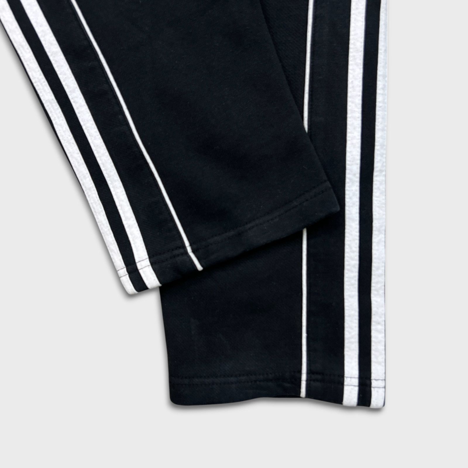 Adidas × Vintage Adidas Sweatpants Essentials Stripes Athletic Fleece Jogger Size US 29 - 7 Thumbnail