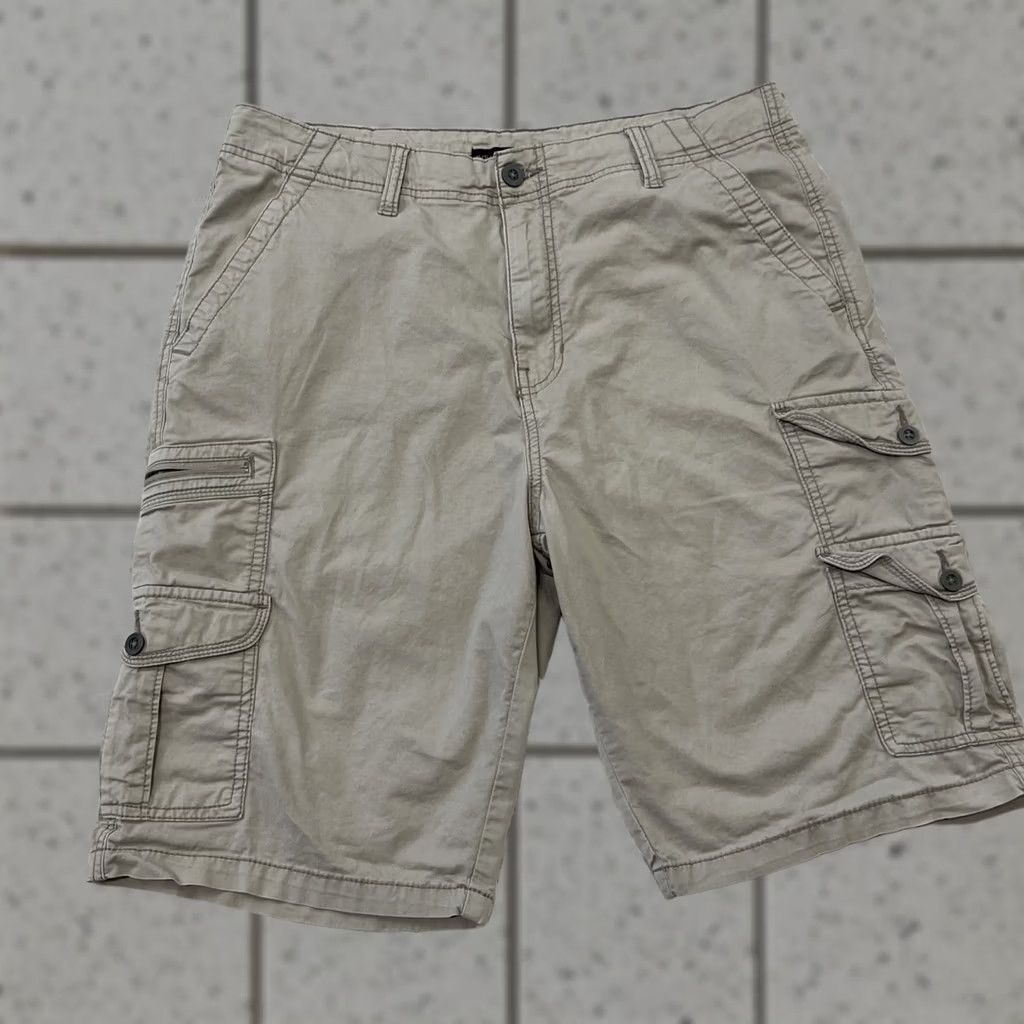 Vintage INDIGO BEAST Cargo Shorts Men 32 Khaki Y2k Streetwear Zip Pocket Bermuda Bermuda Cargo Shorts Mens 32 Khaki Zip Pocket Outdoor Casual Workwear Men Size US 32 / EU 48 - 1 Thumbnail