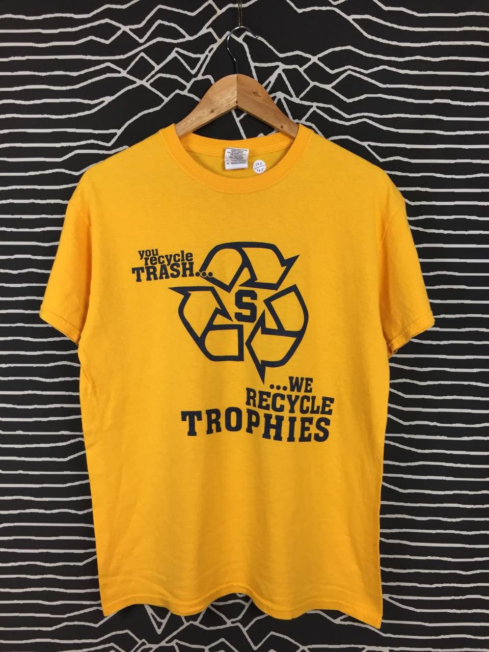 Vintage We Recycle Trophies State Championships Statement Tee Size US M / EU 48-50 / 2 - 2 Thumbnail