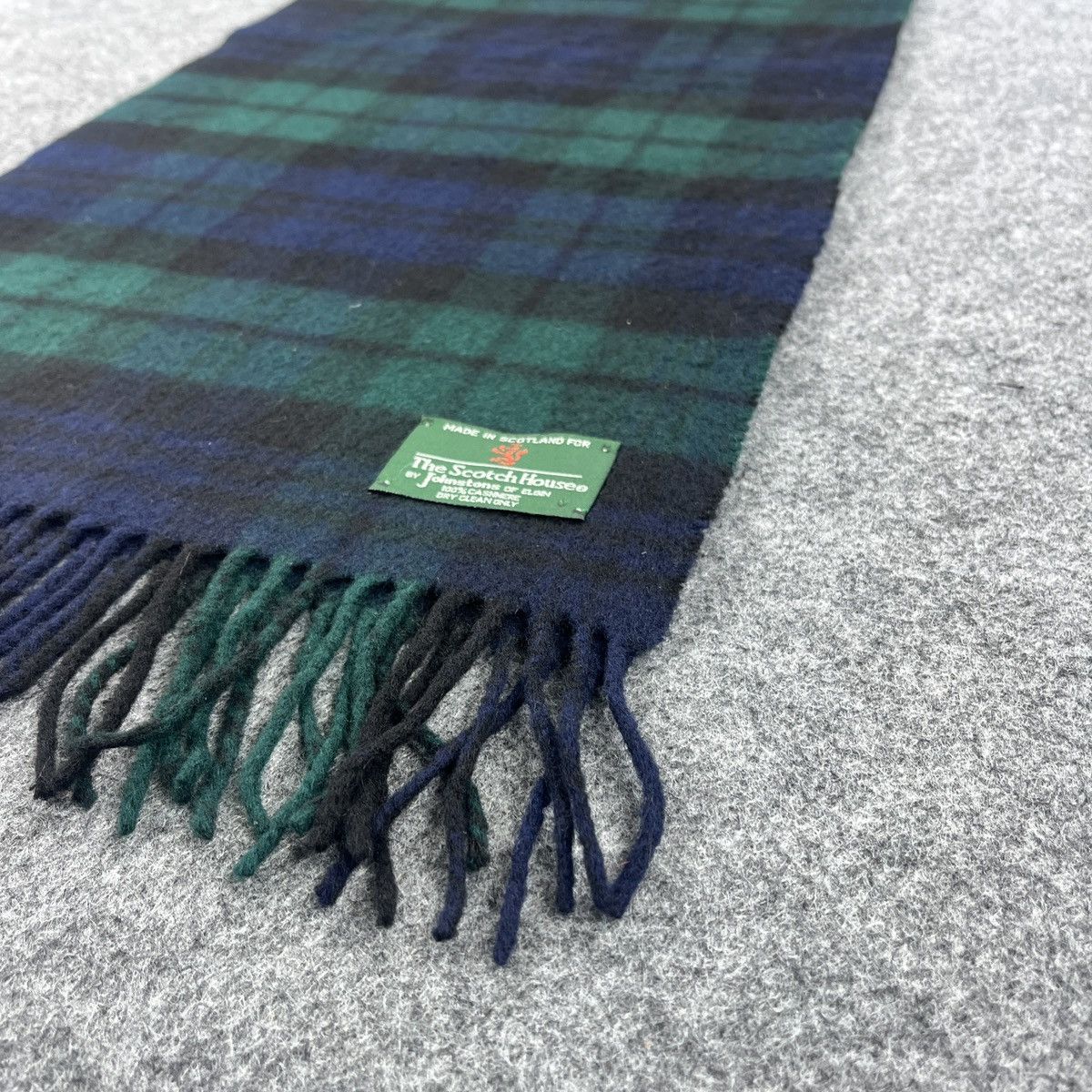 Johnstons Of Elgin Johnstons Of Elgin Scarf / Muffler / Neckwear K075 Size ONE SIZE - 6 Thumbnail