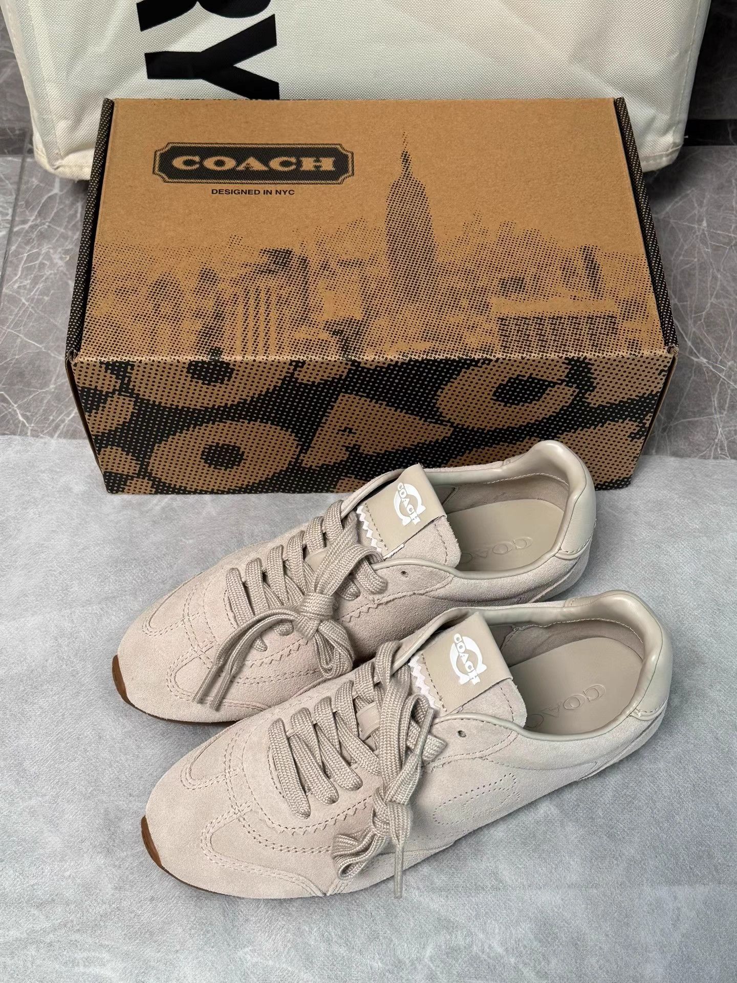 Coach COACH Vintage Trainer Sneakers K6 Size US 7 / IT 37 - 5 Thumbnail