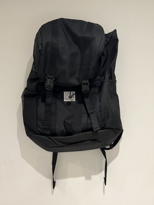 Saucony shop running backpack