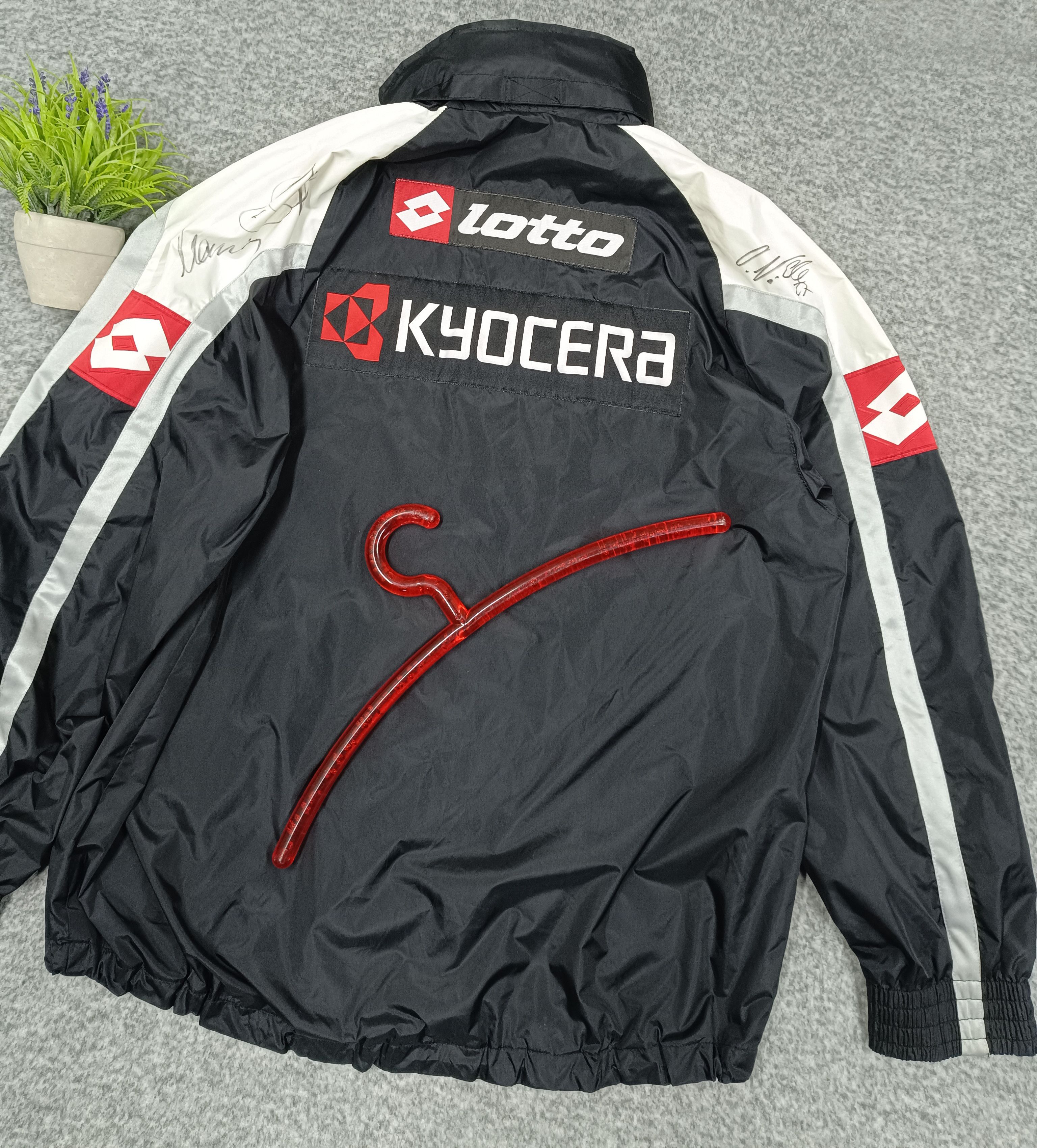 Lotto Sport 2006-08 Borussia Lotto Jacket M Signed Oliver Neuville 27 Size US M / EU 48-50 / 2 - 12 Thumbnail