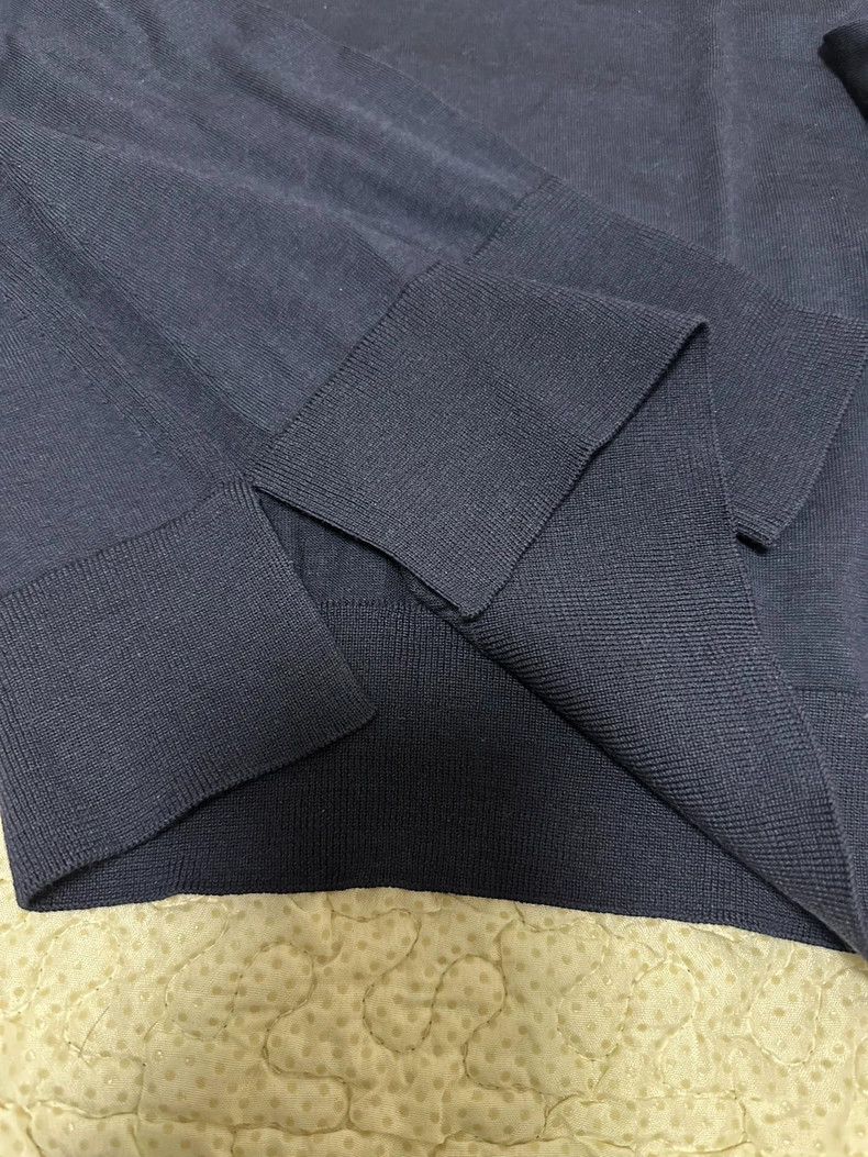Loro Piana LORO PIANA The sweater has a navy blue undershirt Size S / US 4 / IT 40 - 6 Thumbnail