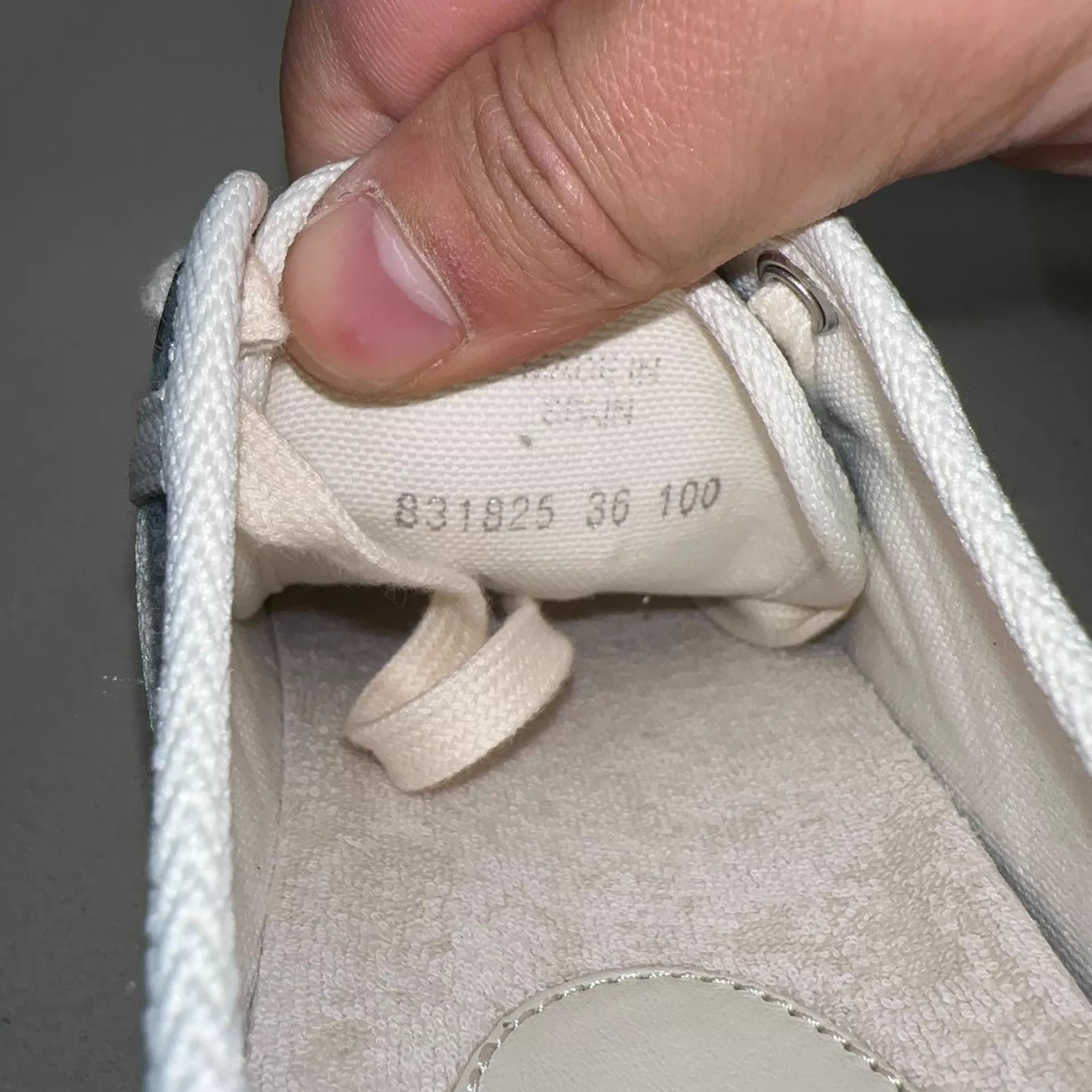 Gucci GUCCI light blue denim low-top platform women's sneakers Size US 5.5 / IT 35.5 - 5 Thumbnail