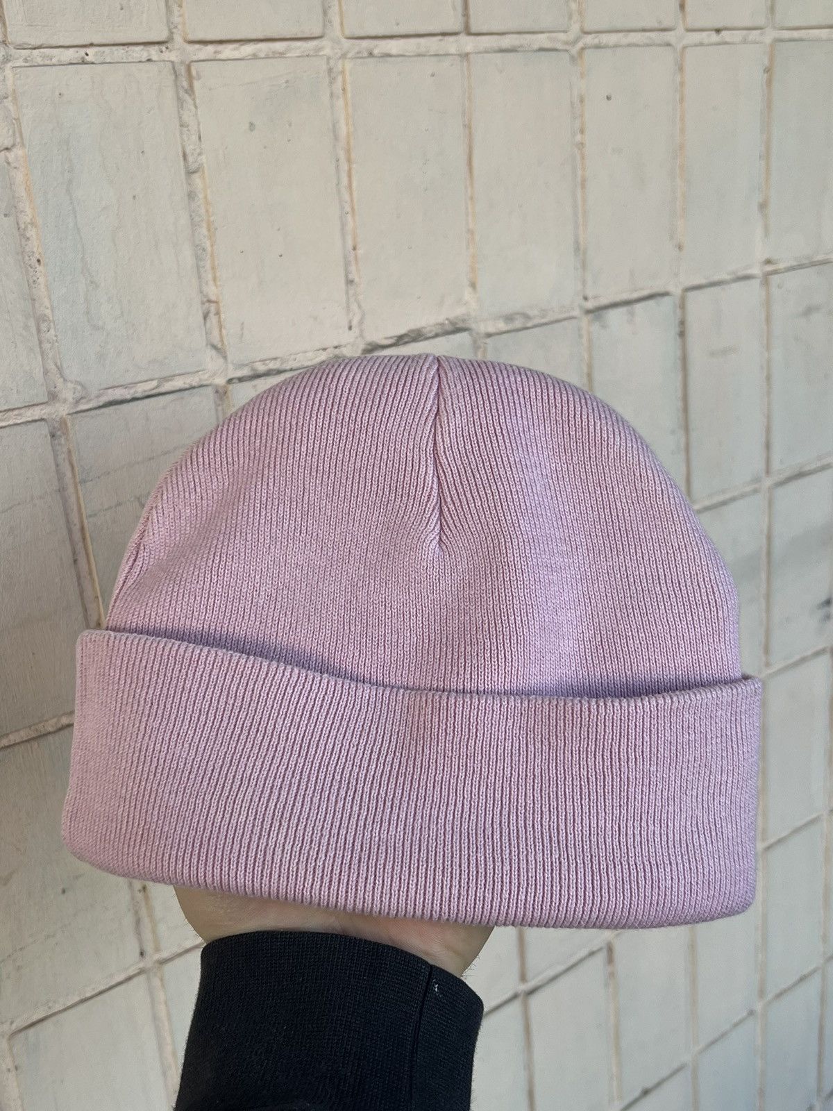 New York Yankees Vintage Y2K New York Yankees New Era Pink Beanie Hat Size ONE SIZE - 3 Thumbnail