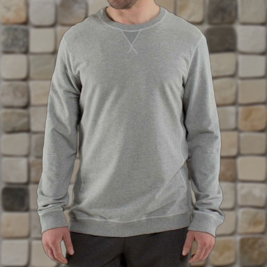 Lululemon VINTAGE Men's Lululemon All Town Crew Long Sleeve Sz L Shirt Size US L / EU 52-54 / 3 - 1 Thumbnail