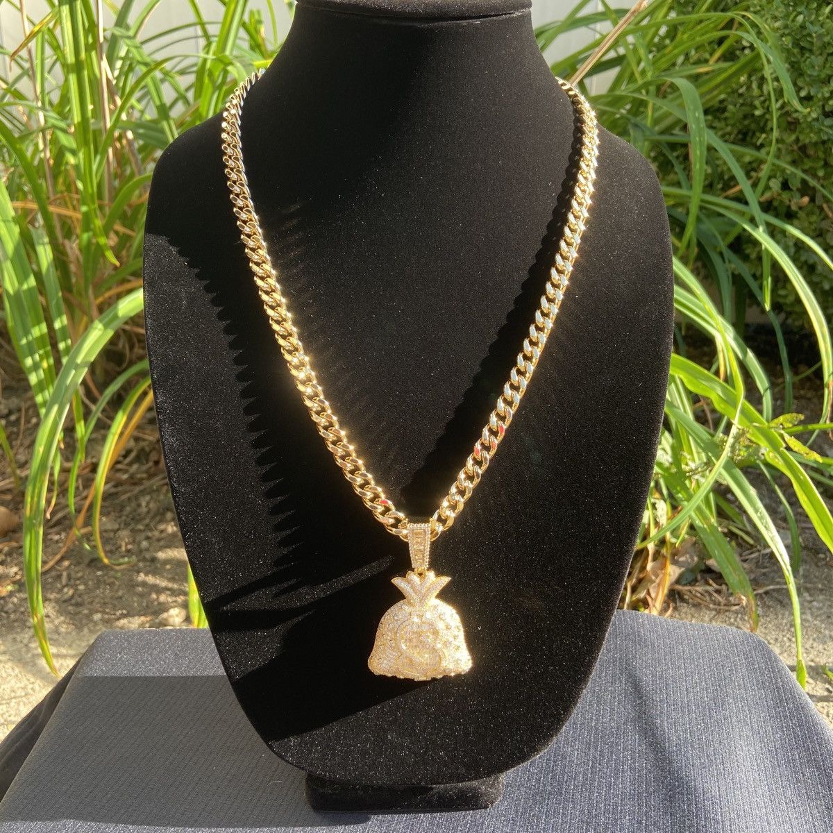 Jewelry Gold Chain Cuban Necklace 24in 8mm and Icy Money Bag Pendant Size ONE SIZE - 1 Thumbnail
