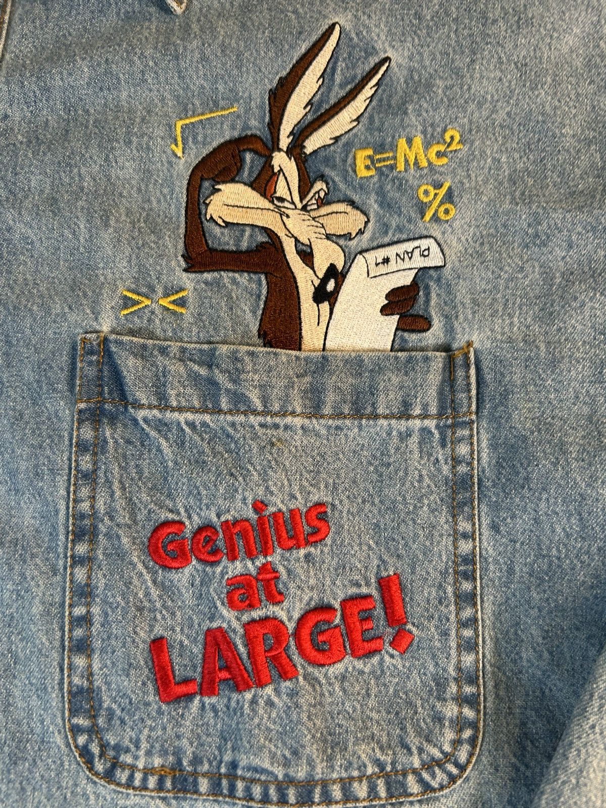 Other Vintage 90s Warner Bros. Studio denim Wile E. Coyote 0087 Size US XL / EU 56 / 4 - 2 Thumbnail