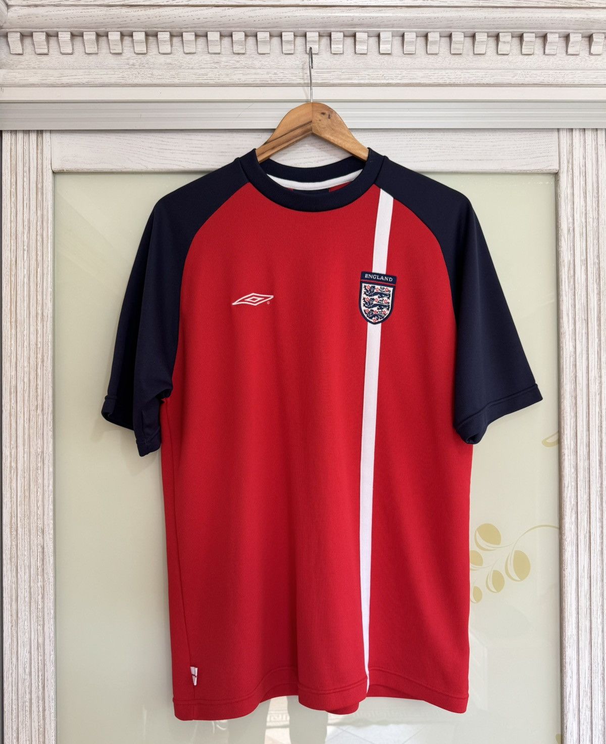 Umbro × Vintage Vintage England 2001-2002 Soccer Training Jersey Football Size US XL / EU 56 / 4 - 1 Thumbnail