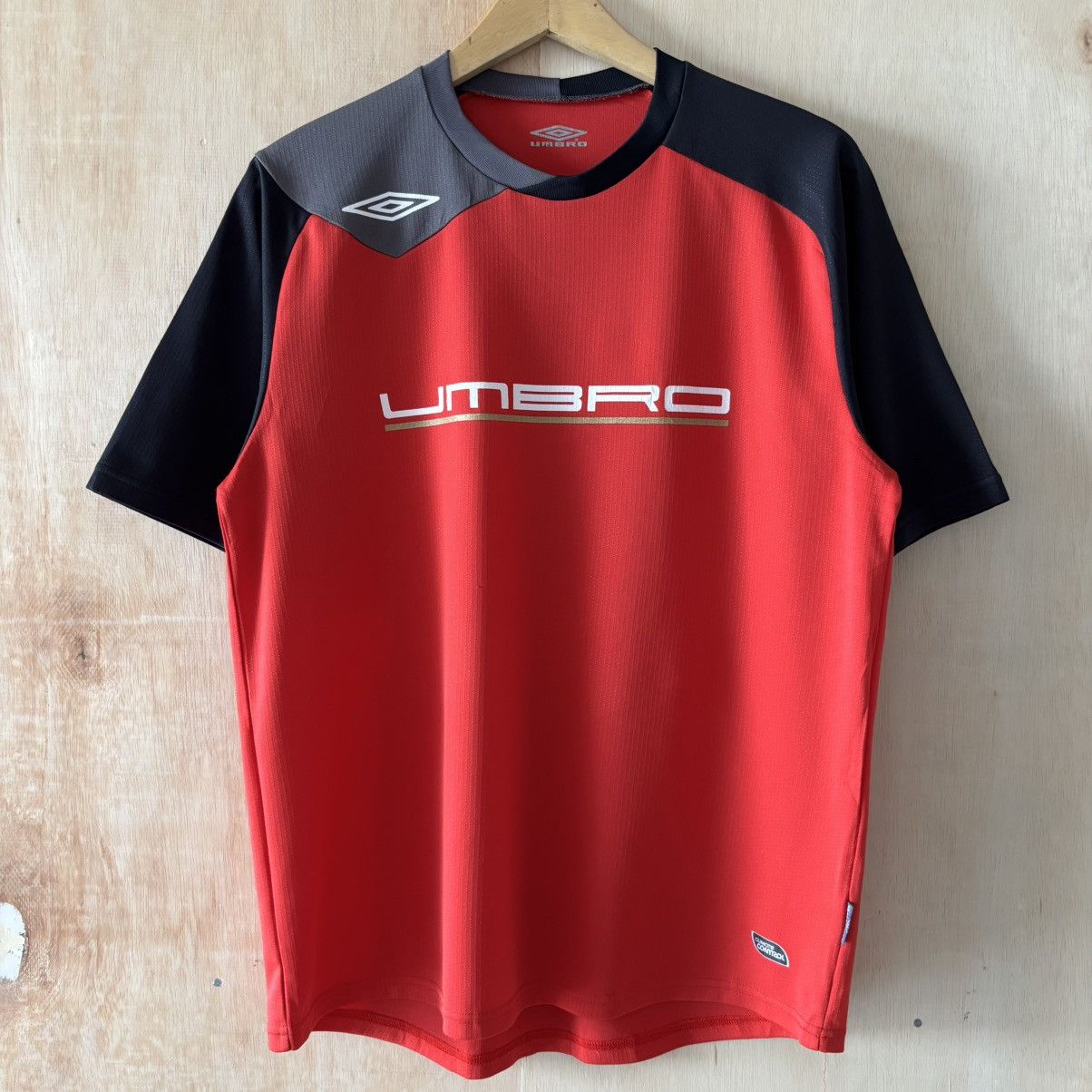 Umbro 2000s Umbro Colorblock Football Jersey Size US L / EU 52-54 / 3 - 1 Thumbnail