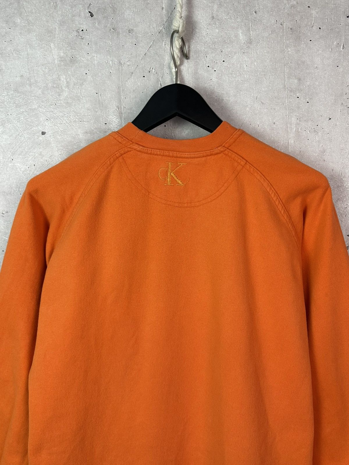 Calvin Klein Vintage Calvin Klein Oversized Orange Long Sleeve Swetshirt Size US L / EU 52-54 / 3 - 7 Thumbnail