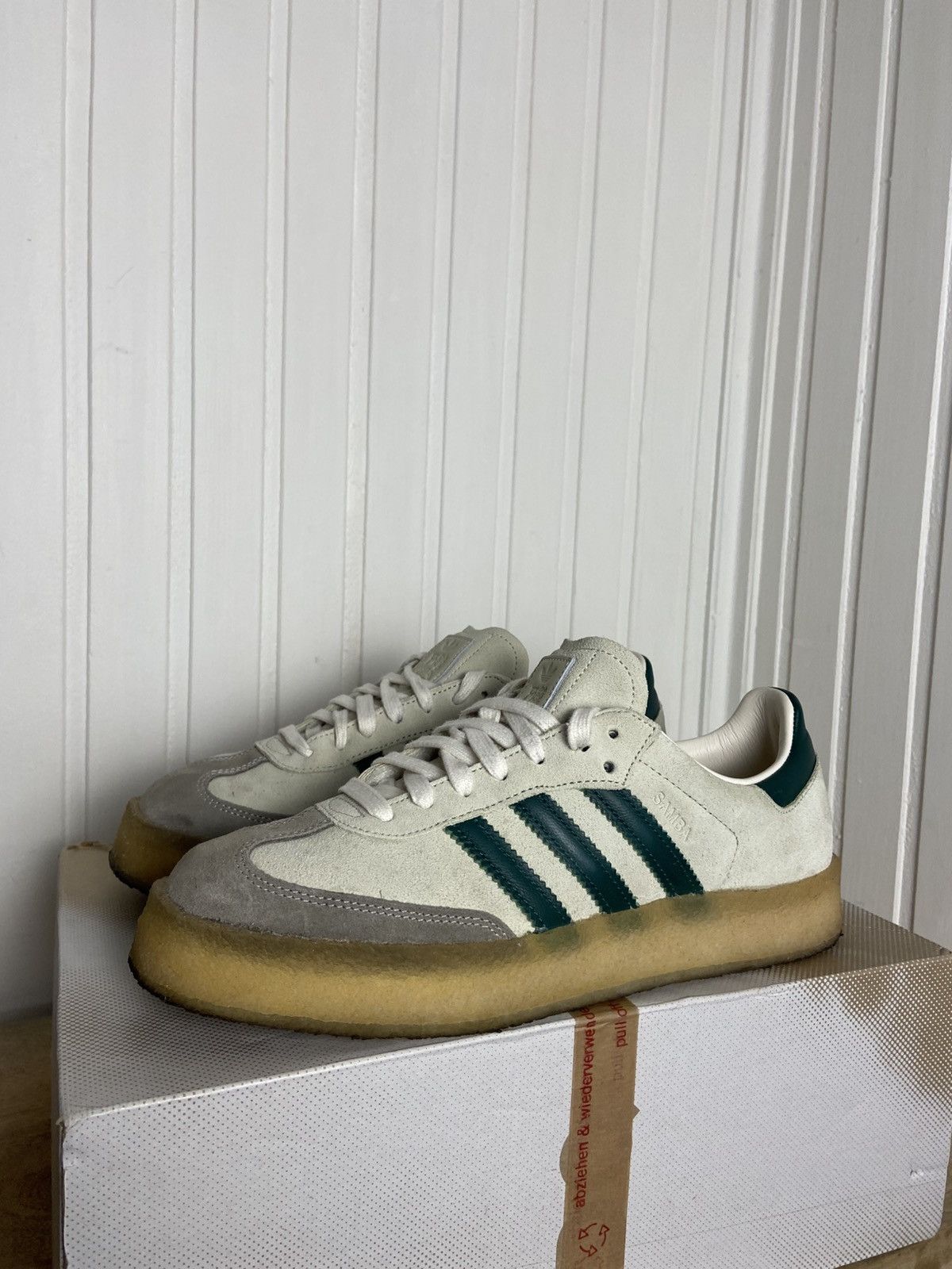 adidas gazelle silver green womens adidas x Ronnie Fieg x Clarks 8th Street Samba 'Chalk White' ID7297 US 4