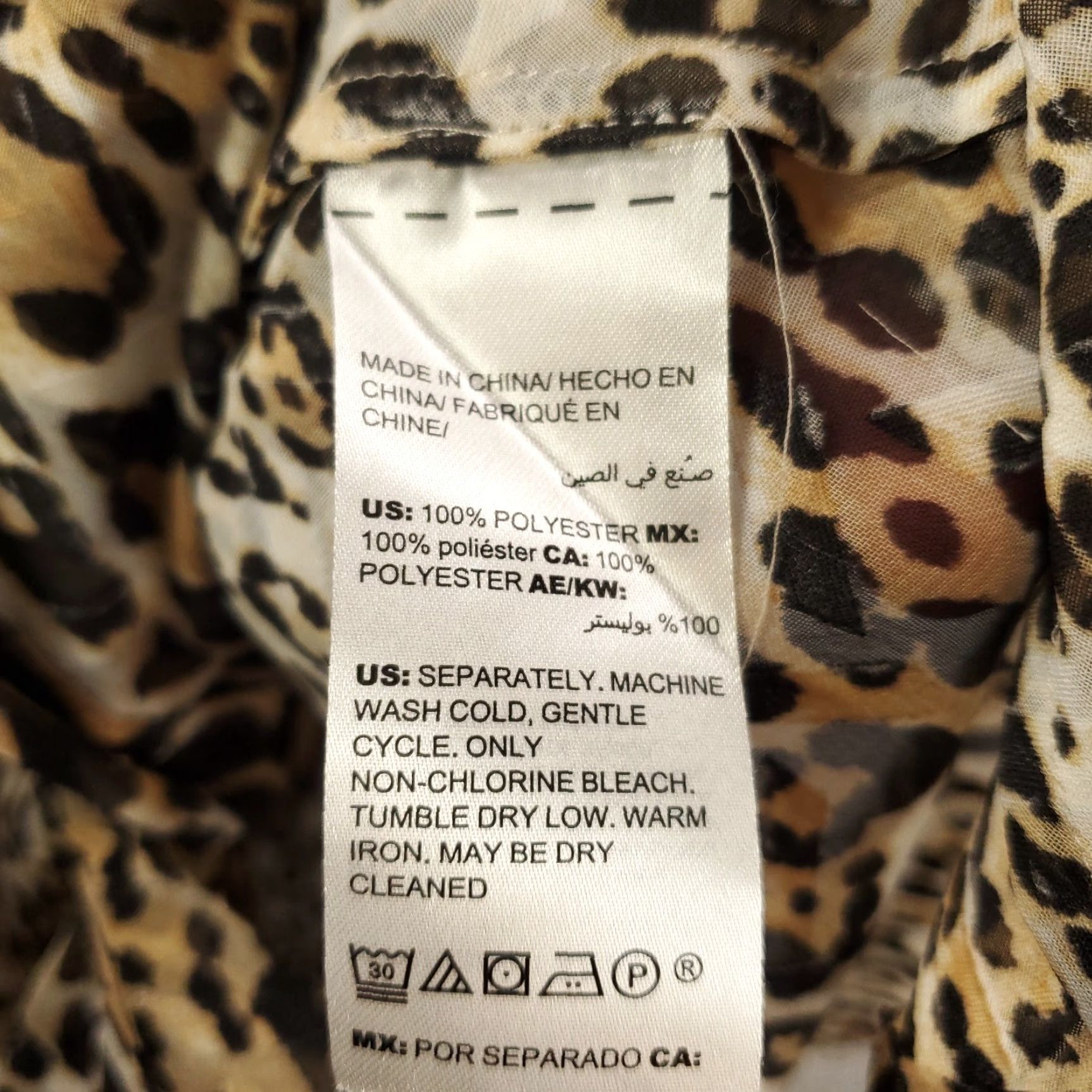 Vintage Chicos Blouse Womens Large Leopard Jaguar Animal Print Ruffled Hidden Button Up Size L / US 10 / IT 46 - 7 Thumbnail