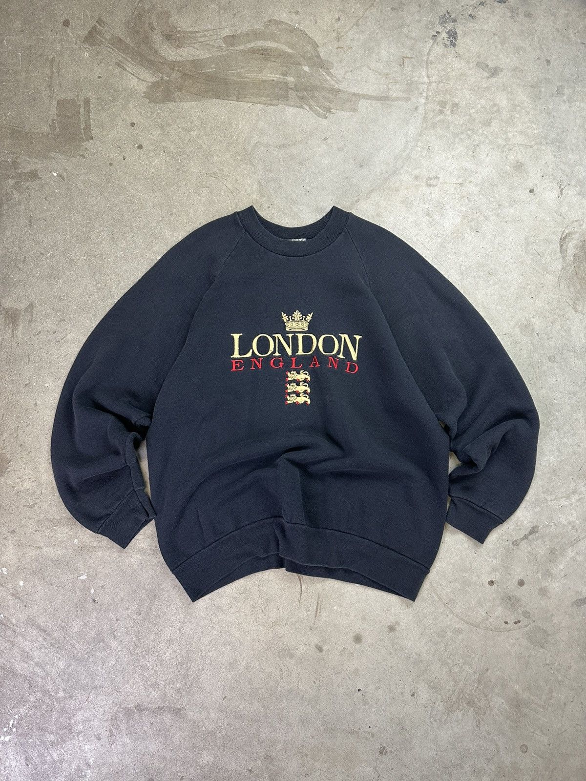 Vintage vintage 90s london england embroidered crewneck large Size US L / EU 52-54 / 3 - 1 Thumbnail