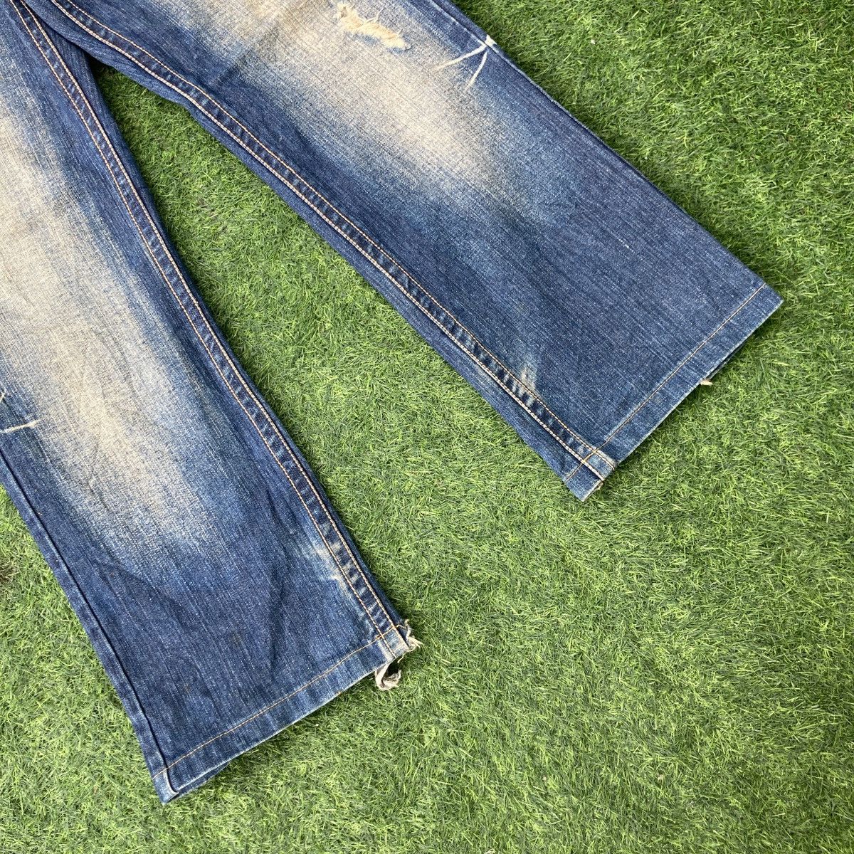 Hysteric Glamour × If Six Was Nine MANIPULATOR FLARED DISTRESSED JEANS Size US 32 / EU 48 - 5 Thumbnail