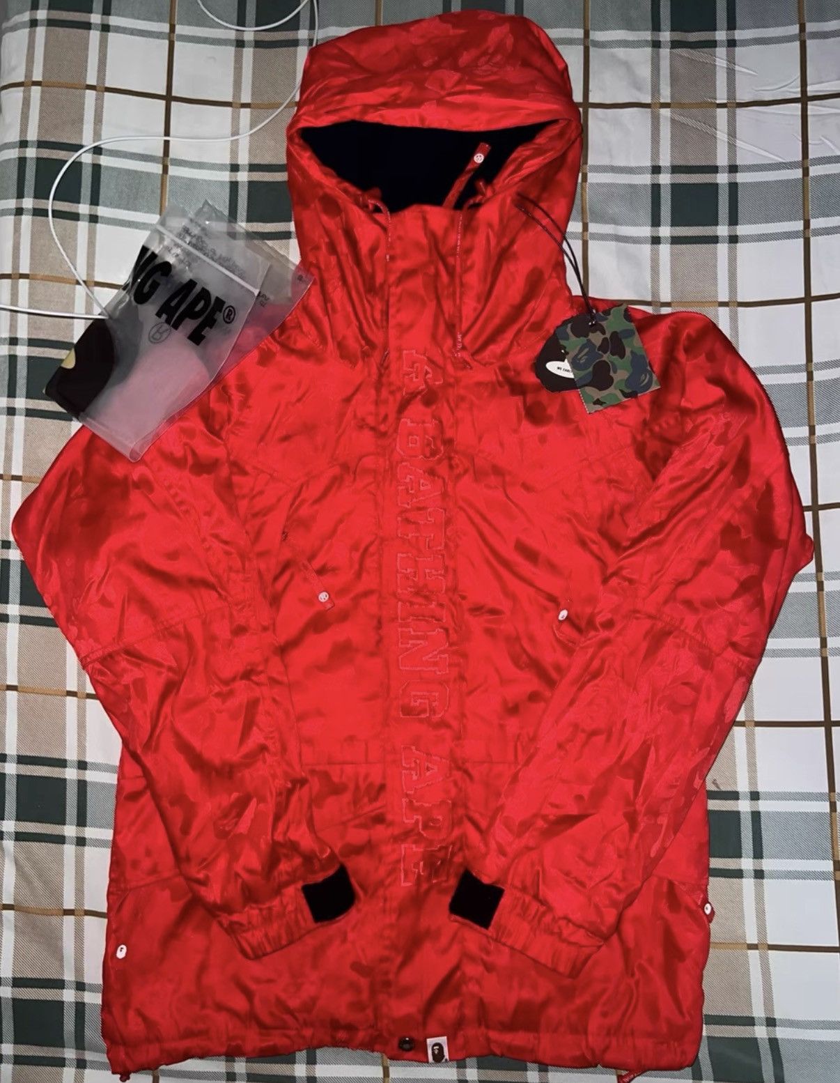 Bape BAPE OG Nigo era, limited edition red fleece windbreaker Size US L / EU 52-54 / 3 - 1 Thumbnail
