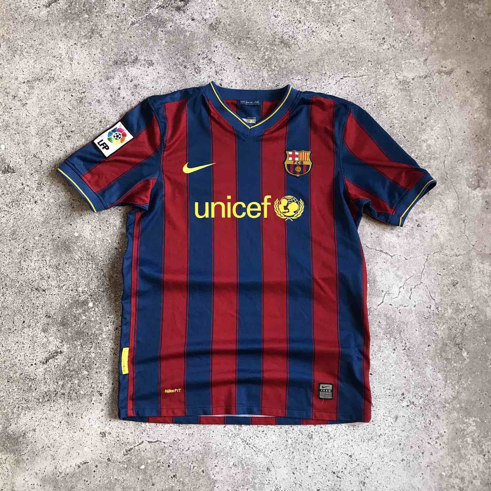 Nike Rare Nike FC Barcelona Away Jersey Sz S Size US S / EU 44-46 / 1 - 1 Thumbnail