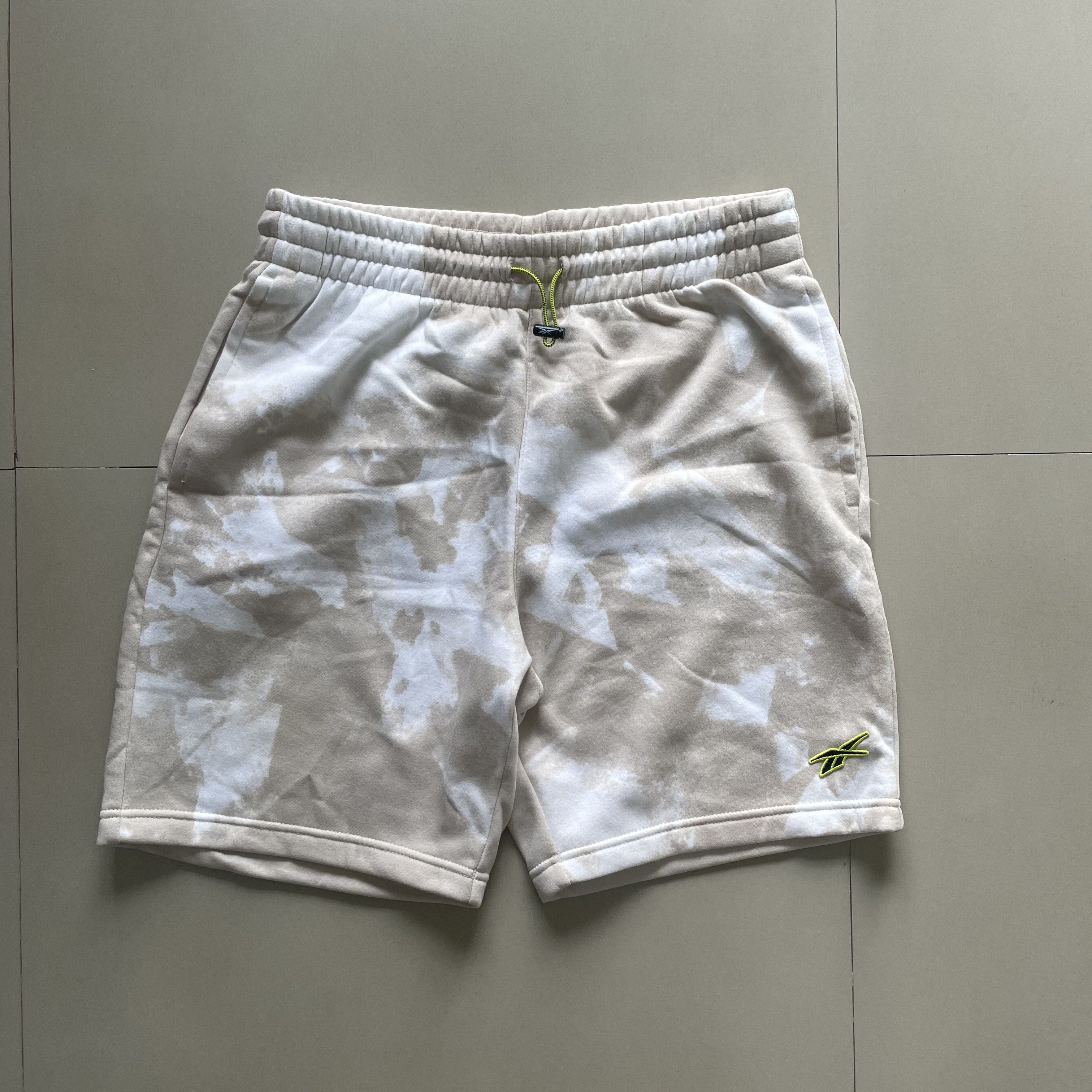 Reebok REEBOK T-SHIRT/SHIRT & SHORT SET Size US L / EU 52-54 / 3 - 6 Thumbnail