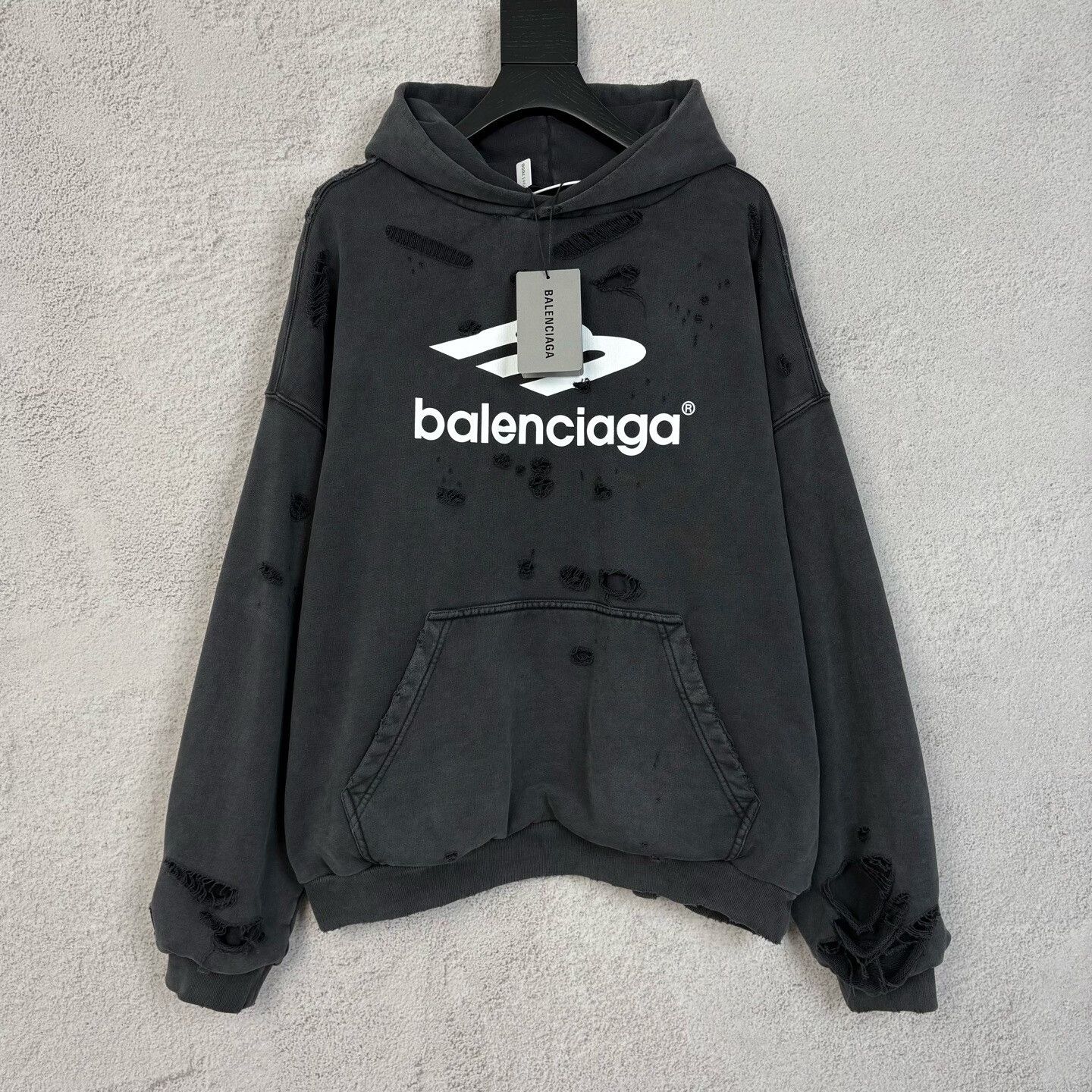 Balenciaga balenciaga distressed black hoodie size L Size US L / EU 52-54 / 3 - 1 Thumbnail