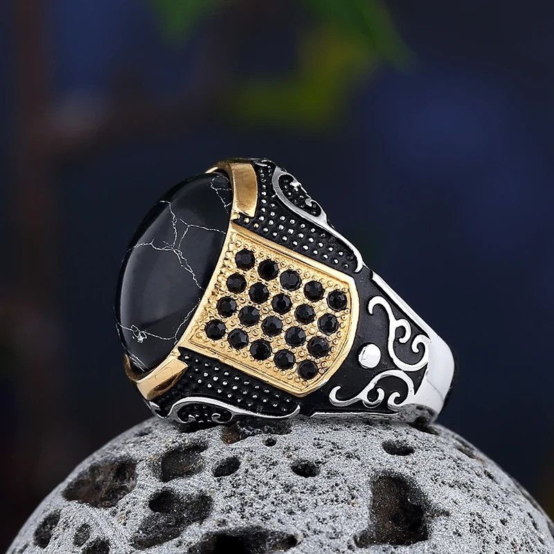 Vintage Gothic Style Black Stone Ring Size ONE SIZE - 3 Thumbnail