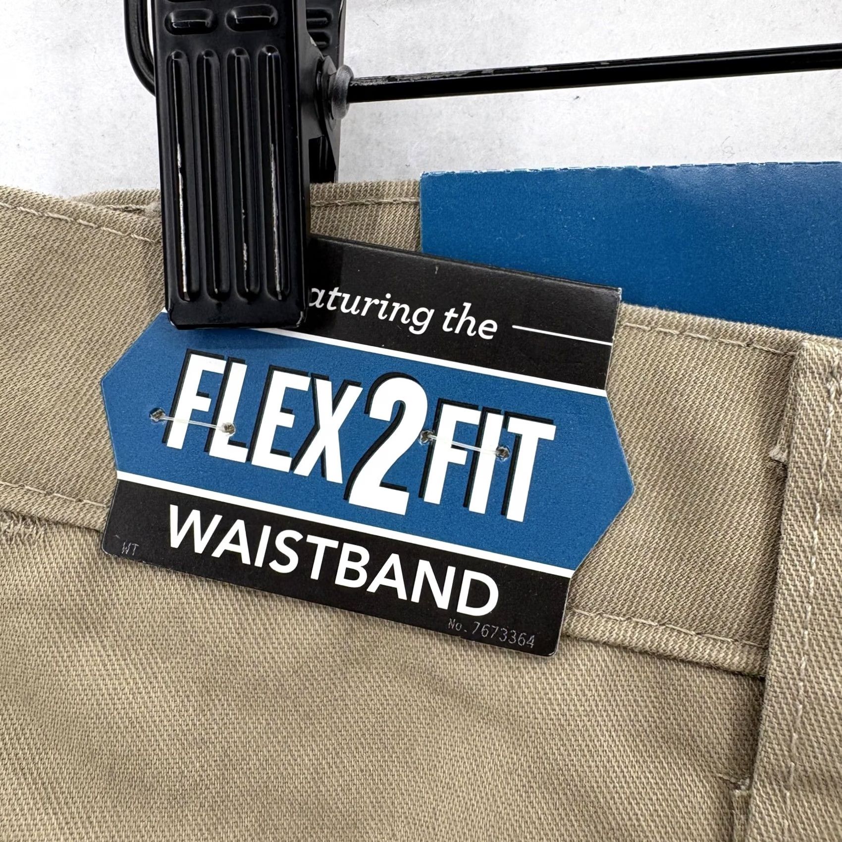 Lee Lee Total Freedom Pants Mens 30x32 Khaki Relaxed Flat Front No Iron Stretch Pockets Wrinkle Resistant Workwear Casual Shirt Dress Pants Size US 30 / EU 46 - 4 Thumbnail