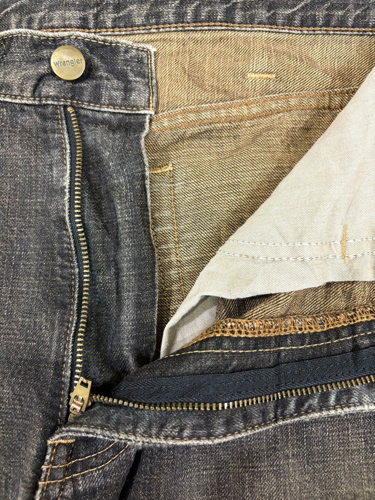 Wrangler Vintage Wrangler Mud Wash Distressed Flare Jeans Size US 32 / EU 48 - 8 Thumbnail