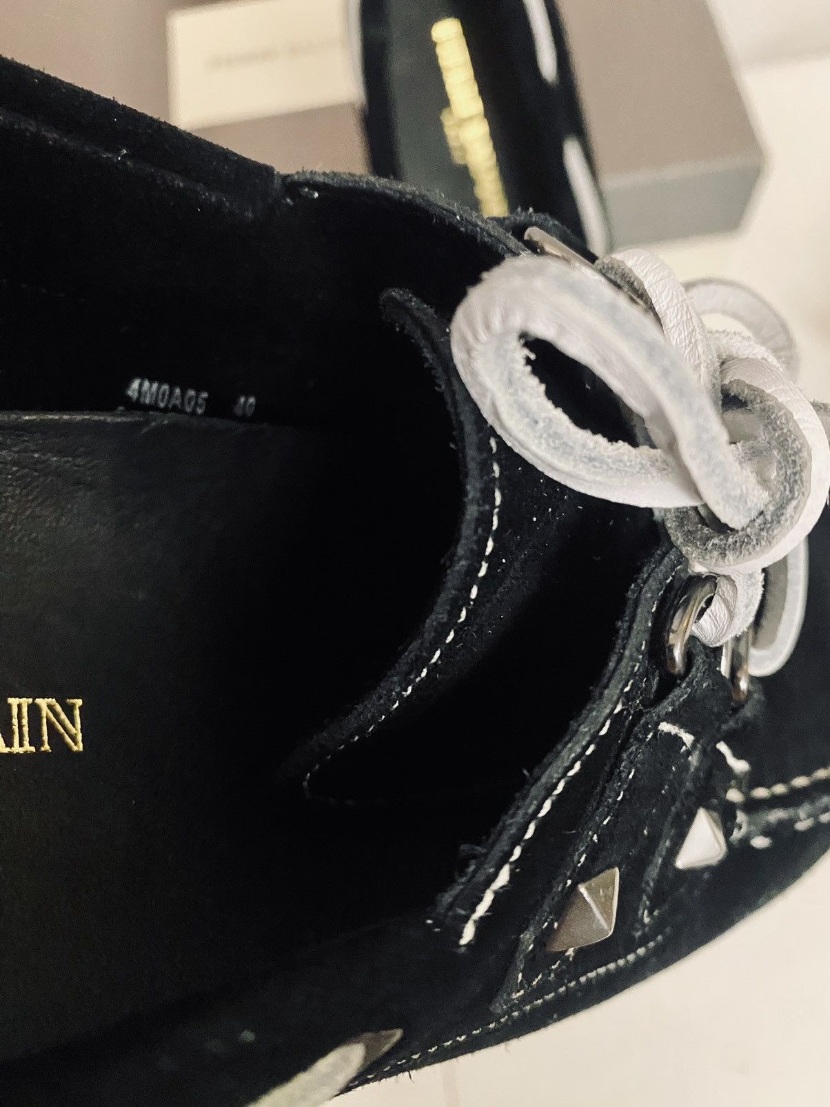 Pierre Balmain Balmain Black Suede Medal Dual Stud Contrast Boatshoe 40 New Size US 9 / IT 39 - 11 Thumbnail