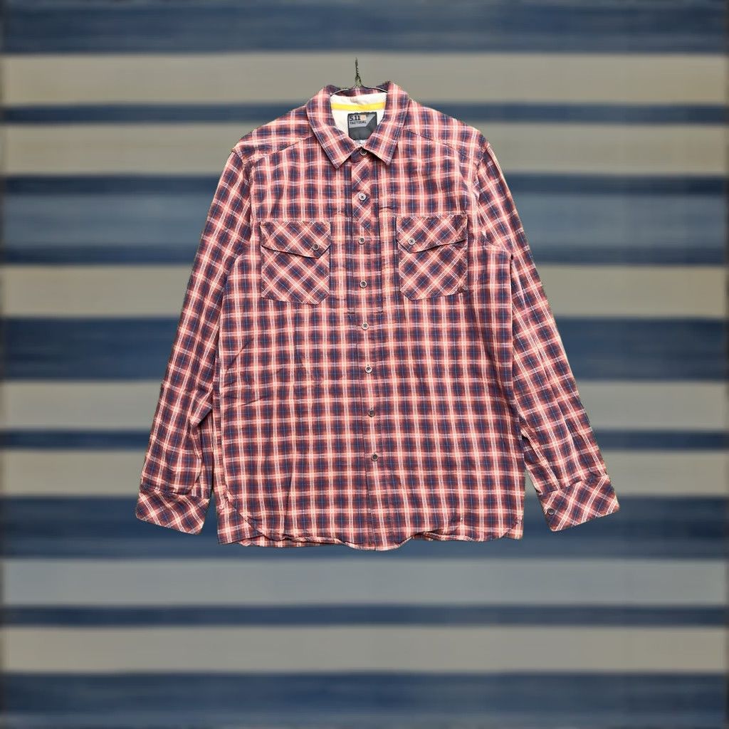 Ariat 5.11 Tactical Shirt Womens Small Petite Button Concealed Carry Pockets 72429 Red Plaid 90s Workwear Shirt Womens Petite XS-PS Buttons Mens Womens Size S / US 4 / IT 40 - 1 Thumbnail