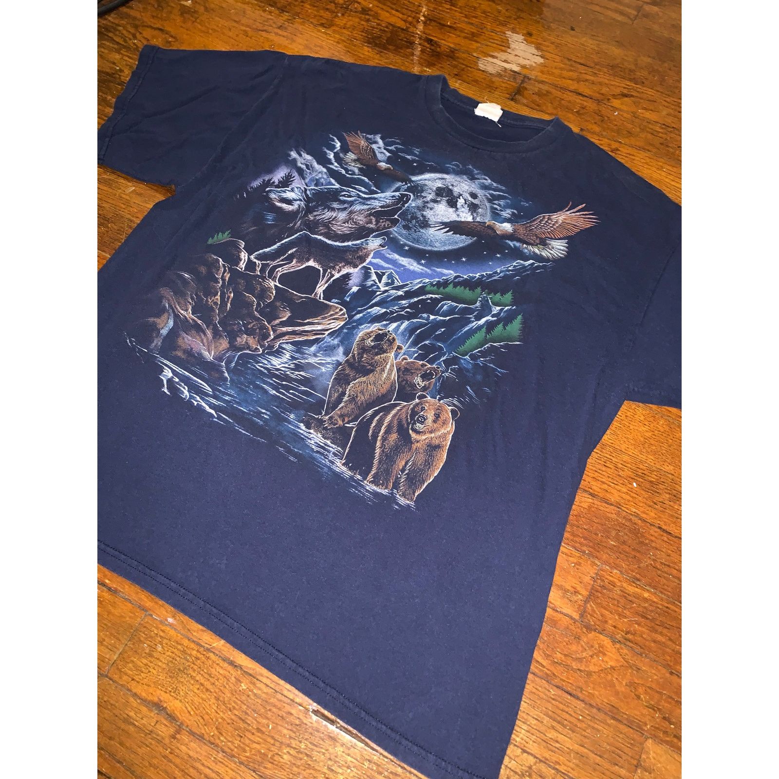 Gildan Vintage Wolf Bear Eagle Nature T Shirt Blue XL 2XL Wildlife Size US XL / EU 56 / 4 - 2 Thumbnail