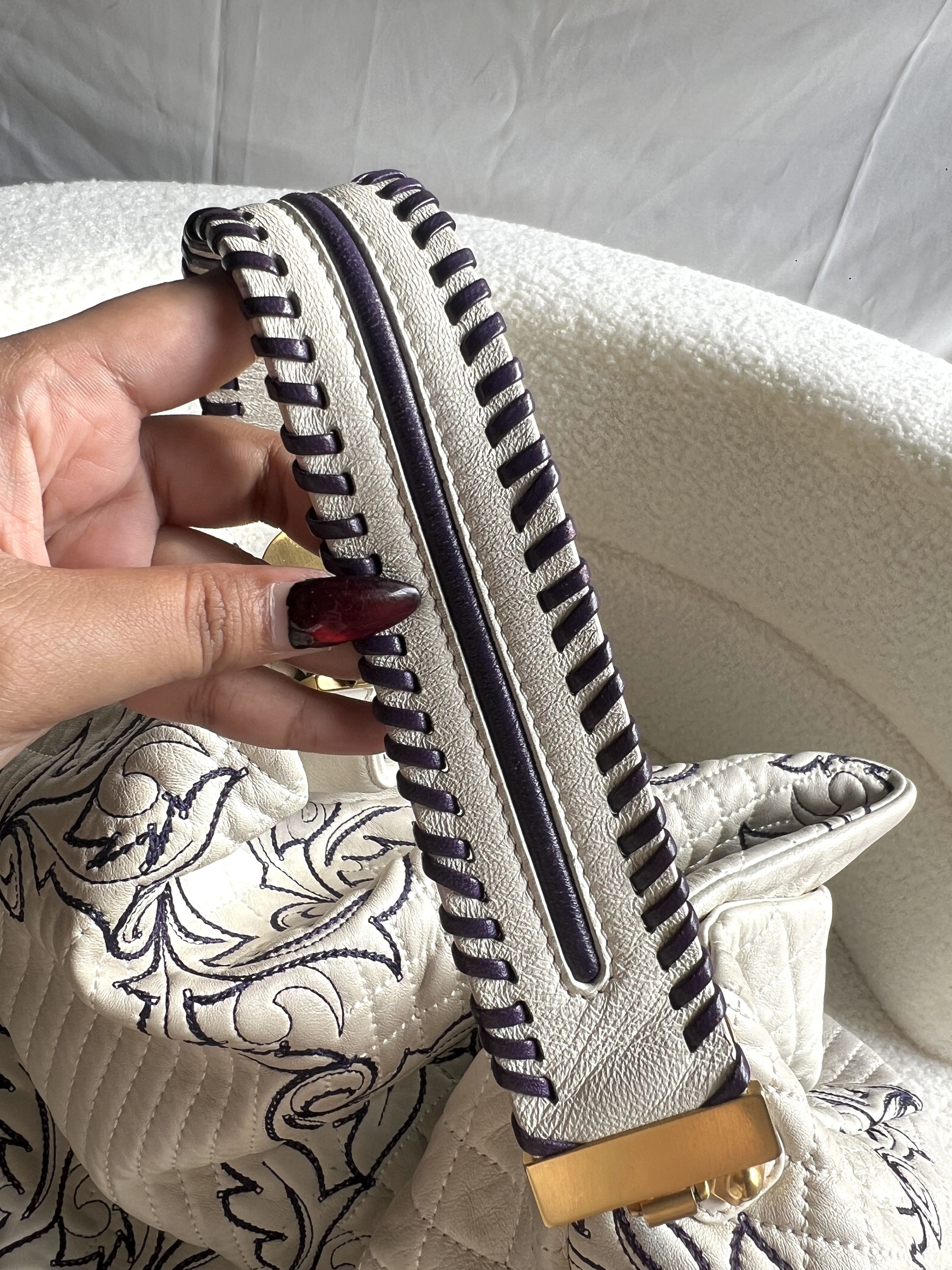 Versace Authentic Versace Quilted Barocco Medusa Large Hobo Size ONE SIZE - 13 Thumbnail