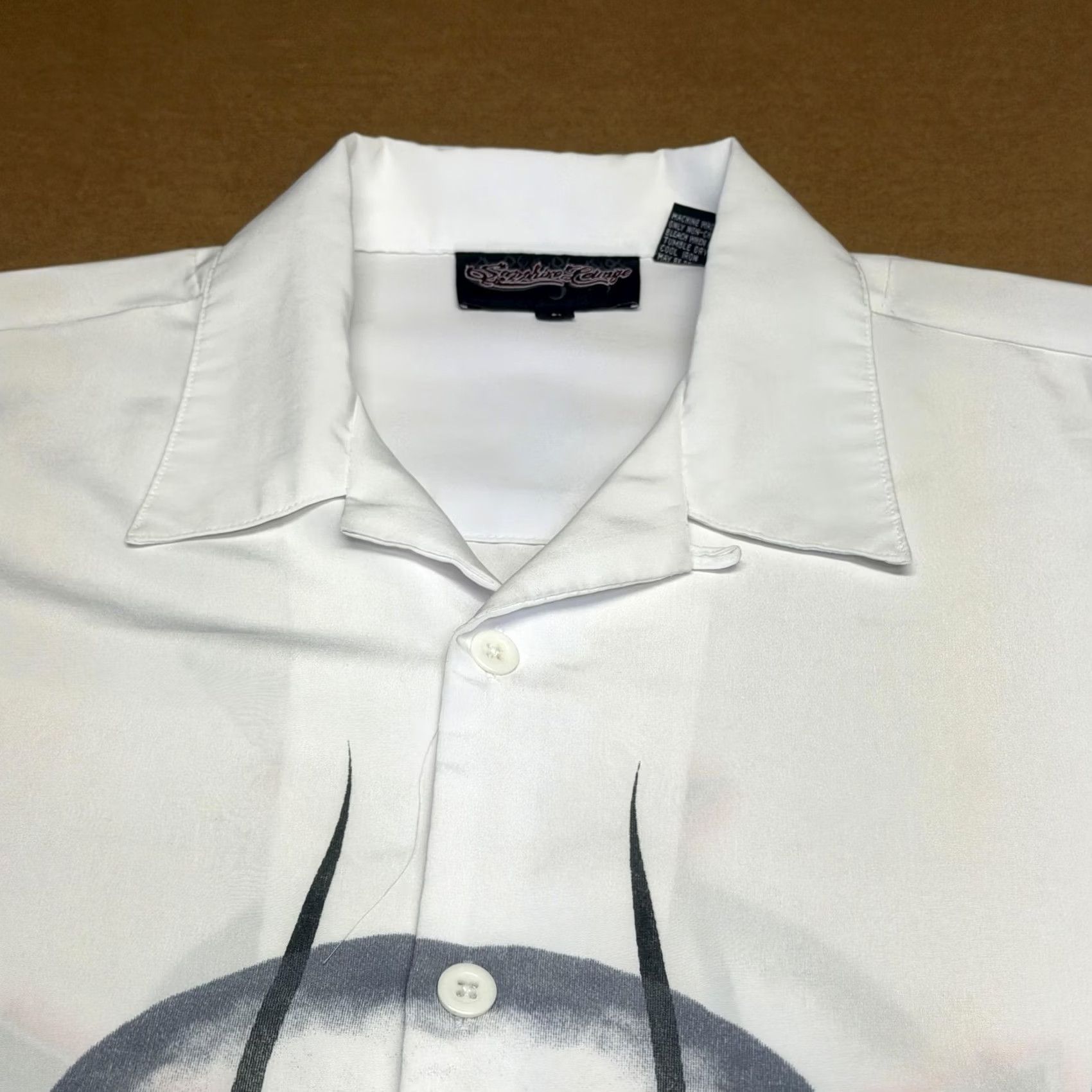 Vintage Sapphire Lounge Shirt Mens Large White Skull Flames Cross Short Sleeve Button Up Shirt Size US L / EU 52-54 / 3 - 5 Thumbnail