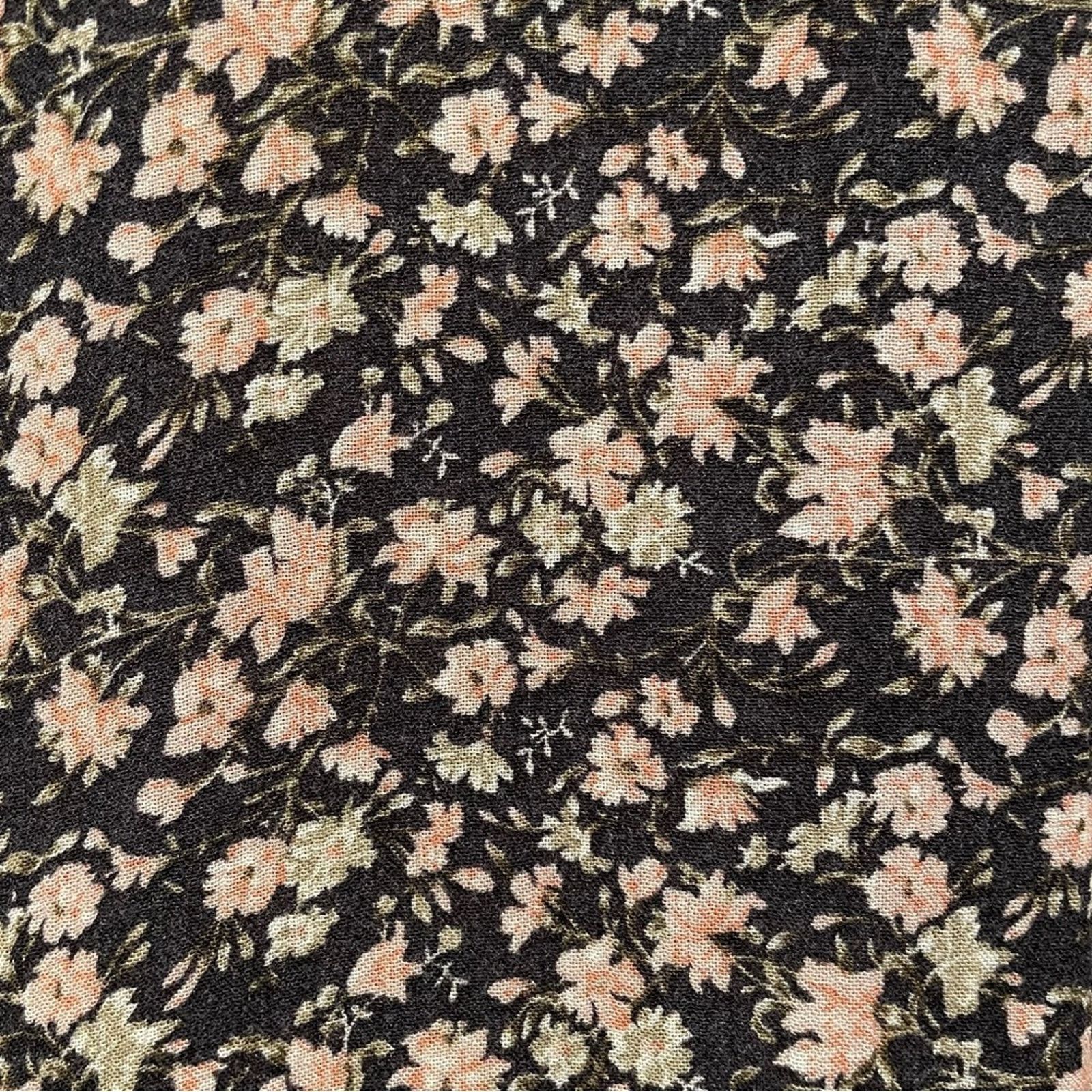 American Eagle Outfitters American Eagle Outfitters Long Sleeve Floral Crop Top S Size S / US 4 / IT 40 - 12 Thumbnail