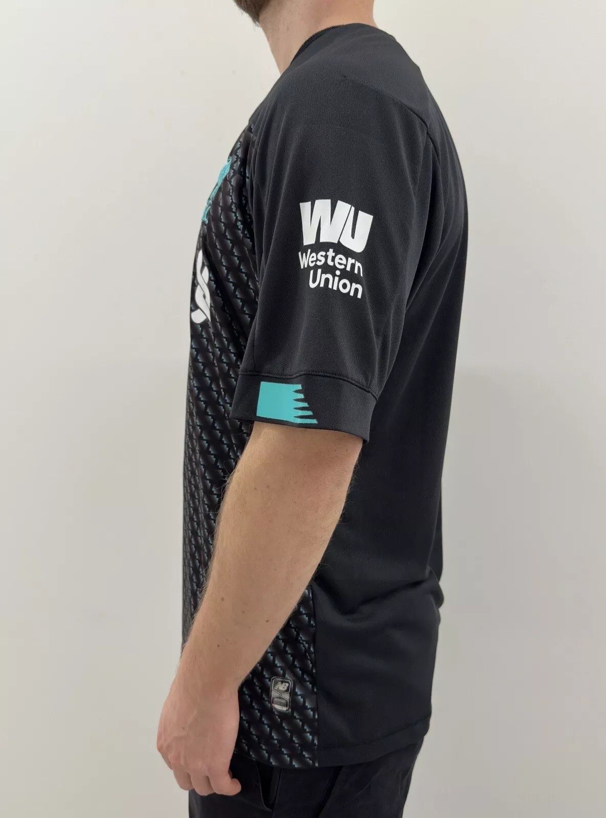 New Balance LIVERPOOL 2019 2020 THIRD 3rd FOOTBALL SHIRT JERSEY SOCCER Size US XXL / EU 58 / 5 - 8 Thumbnail