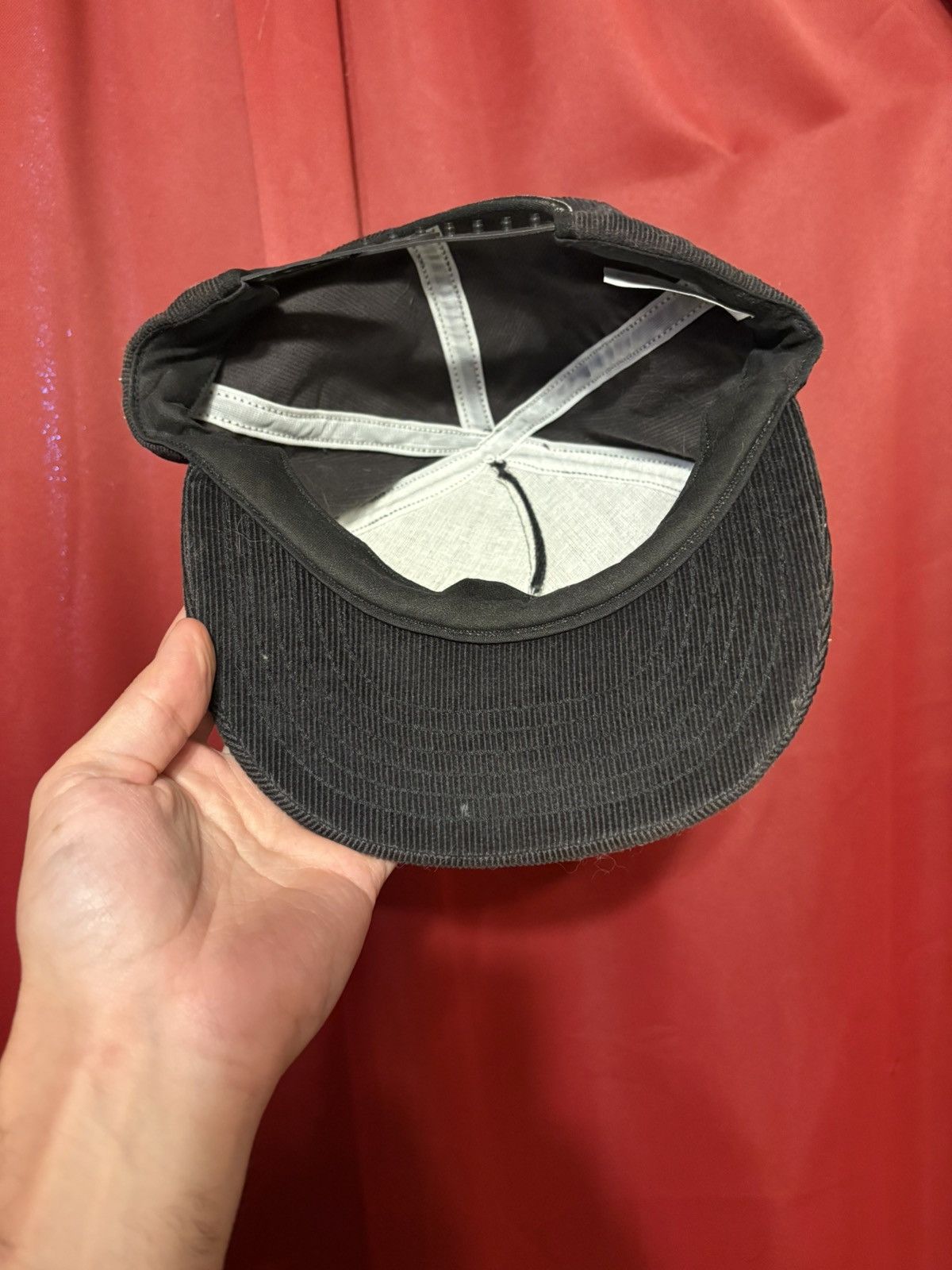 Vintage Vintage Black Corduroy Hat 90’s Snapback Minimalist Grail Size ONE SIZE - 3 Thumbnail