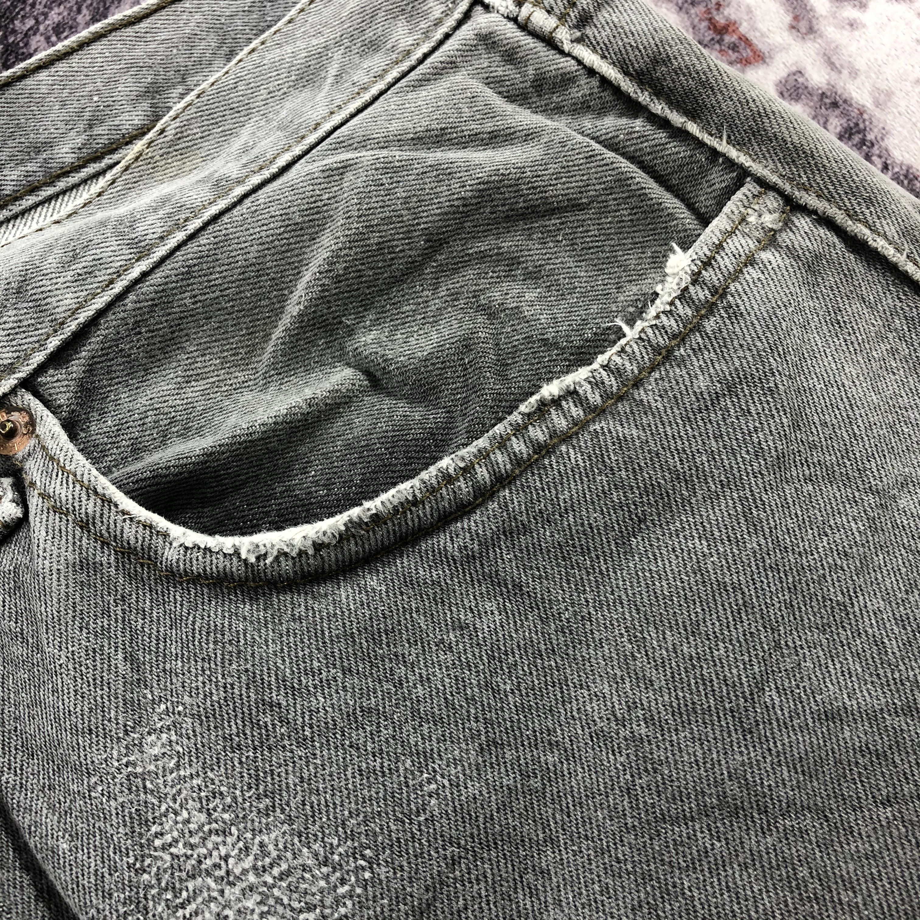 Levi's × Vintage Vintage 90s Faded Black Levis 501 Jeans-JM2394 Size US 37 - 12 Thumbnail