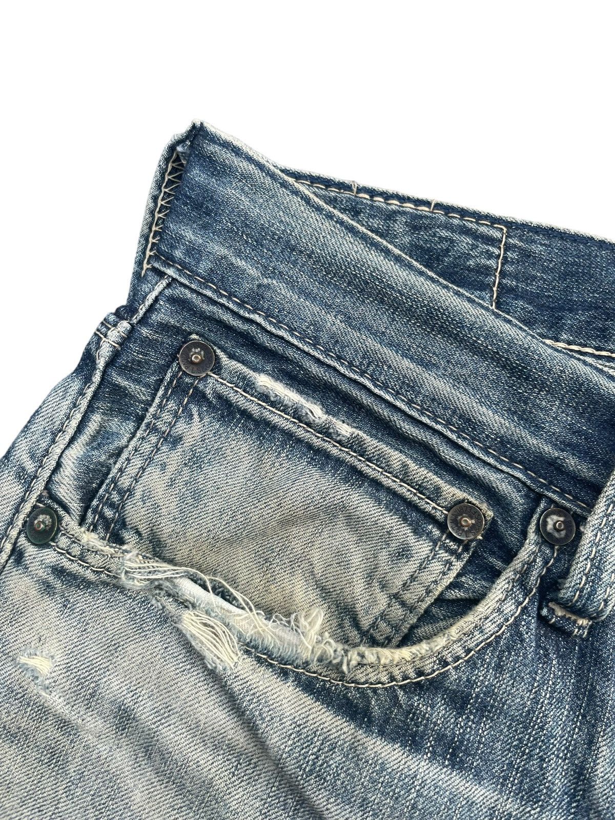 Levi's × Vintage Vintage 2008 Levis Lot 203 Faded & Distresed Size US 35 - 6 Thumbnail