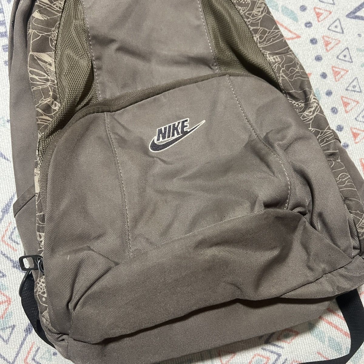 Nike Nike 20L bagpack Art Design Size ONE SIZE - 3 Thumbnail