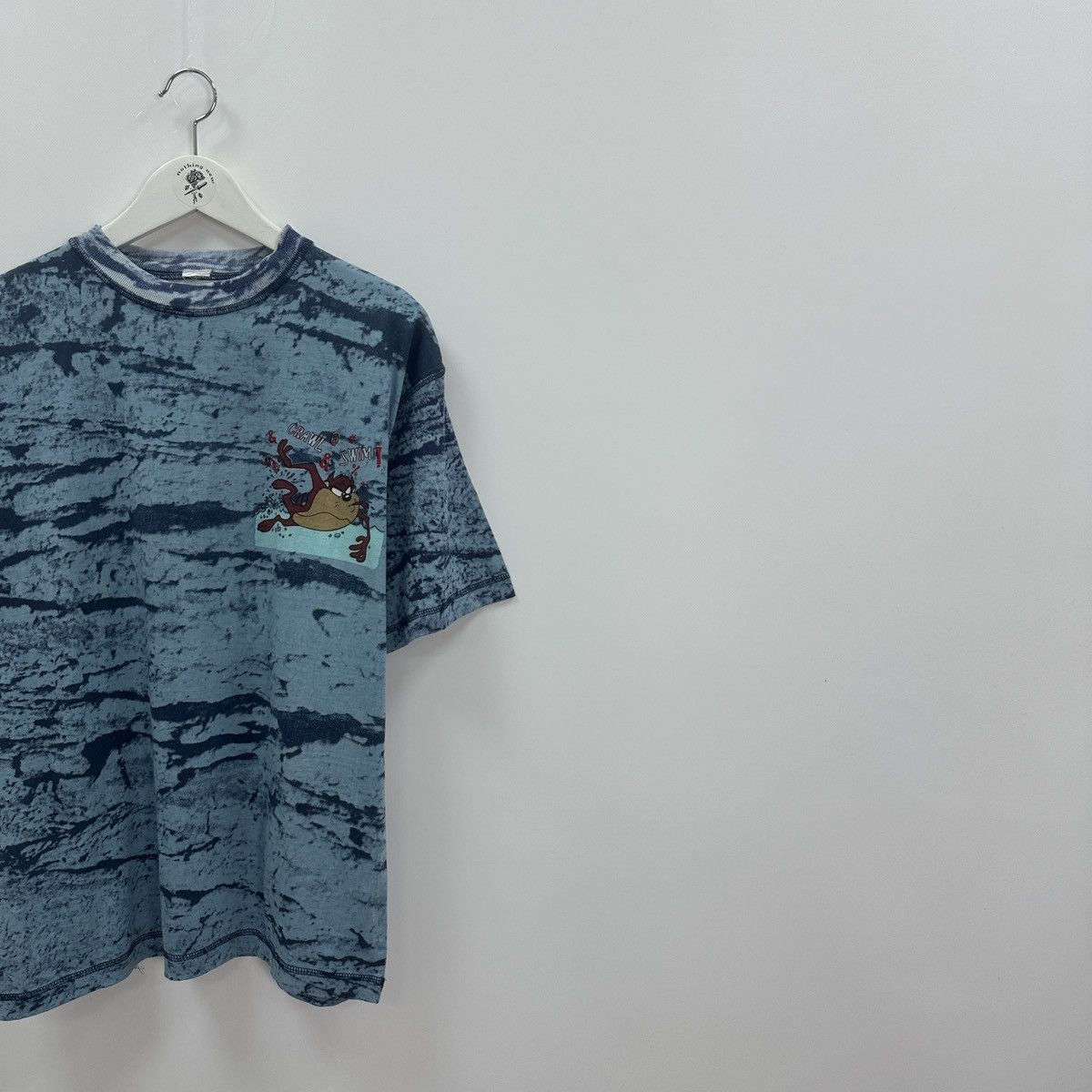 Vintage Vintage 90s Warner Bros Looney Tunes Taz Jump High tee y2k Size US M / EU 48-50 / 2 - 5 Thumbnail