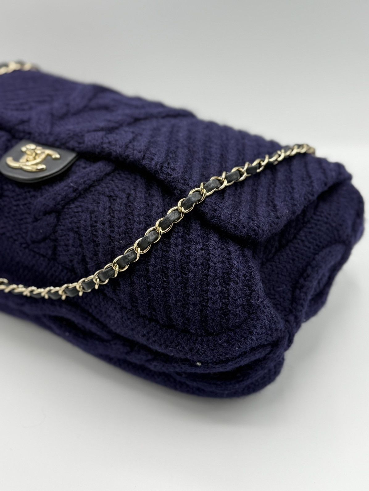 Chanel RARE XXL Chanel Knit Purple - luggage Flap bag Size ONE SIZE - 8 Thumbnail