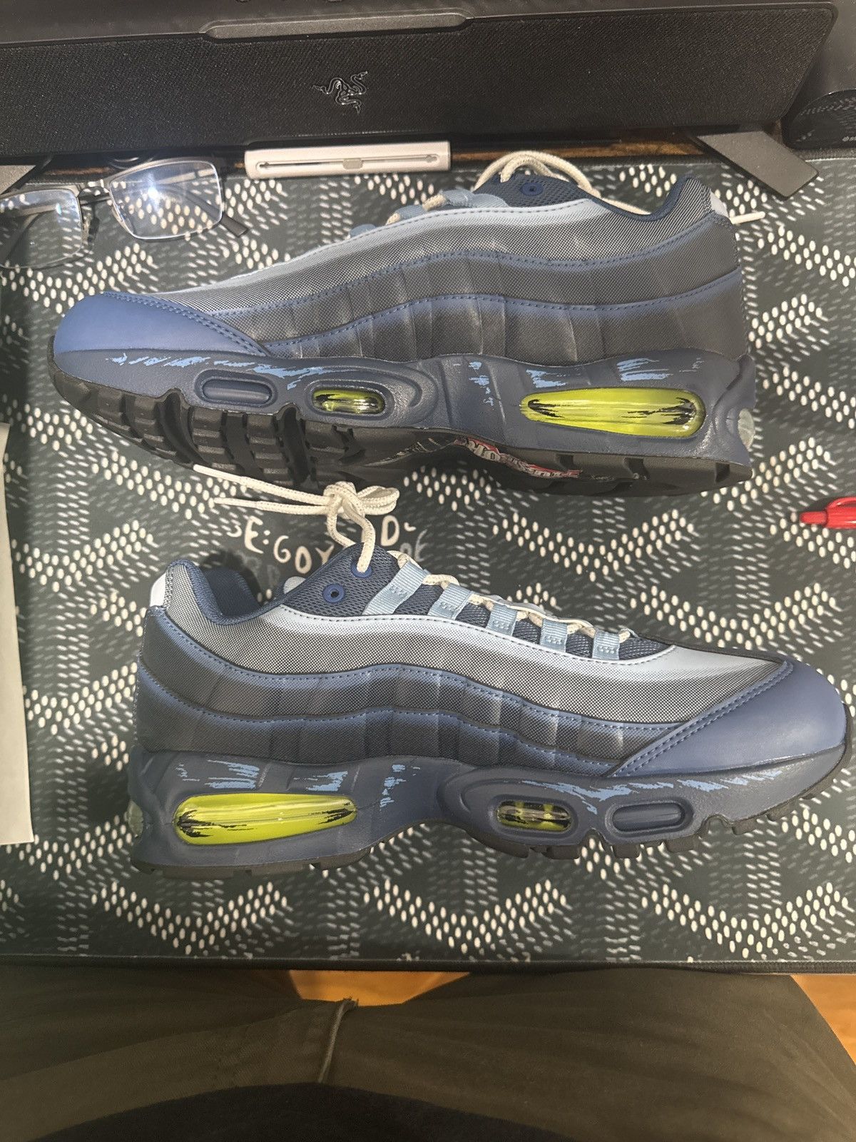 Nike Yu-Gi-Oh x Nike Air Muscle Size US 9.5 / EU 42-43 - 2 Thumbnail