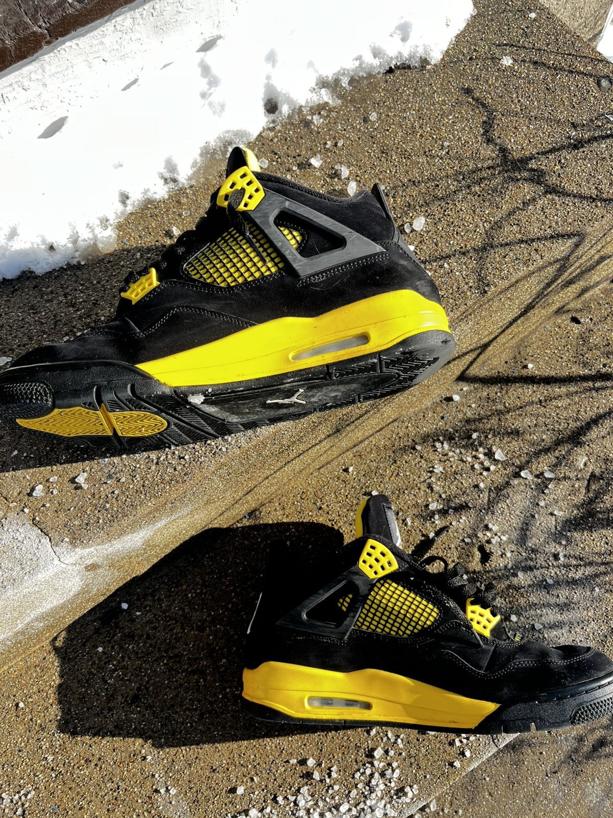 Jordan Brand Air jordan 4’s “thunders” yellow & black Size US 12 / EU 45 - 9 Thumbnail