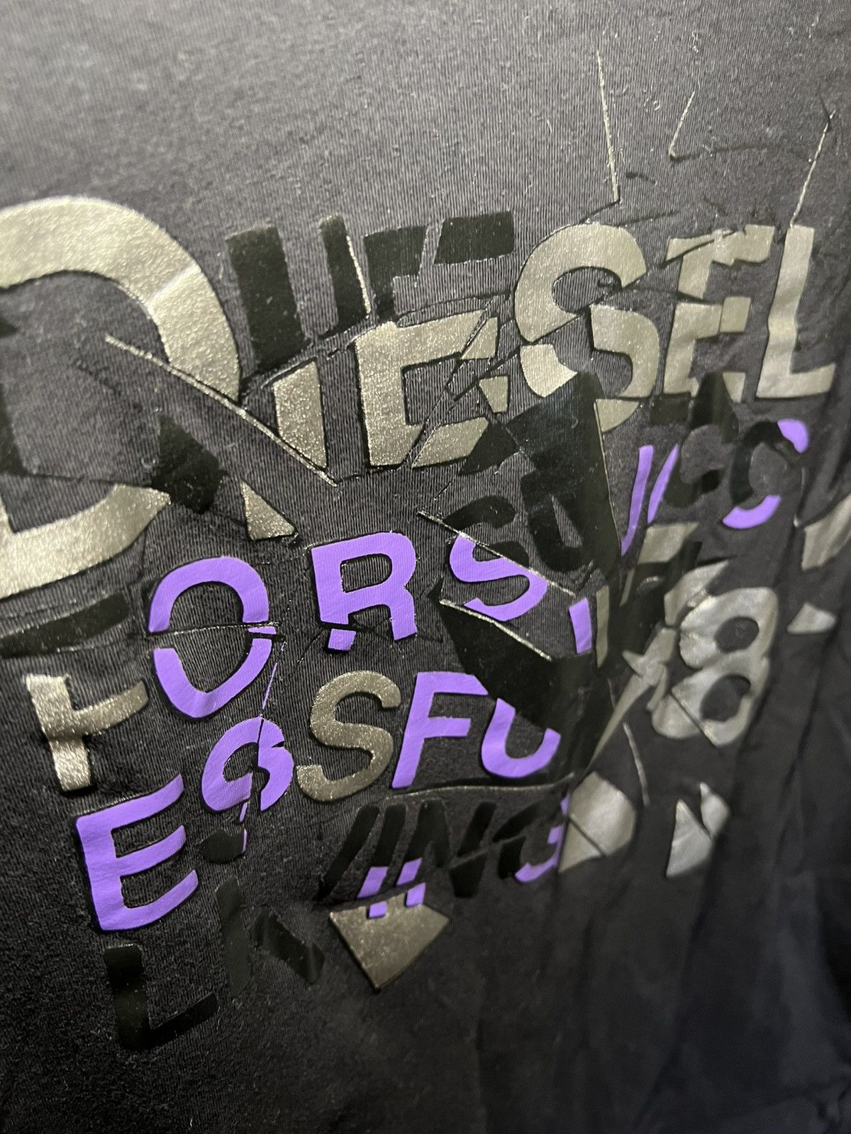 Diesel Vintage Diesel shattered glass logo print longlseeve shirt Size US L / EU 52-54 / 3 - 7 Thumbnail